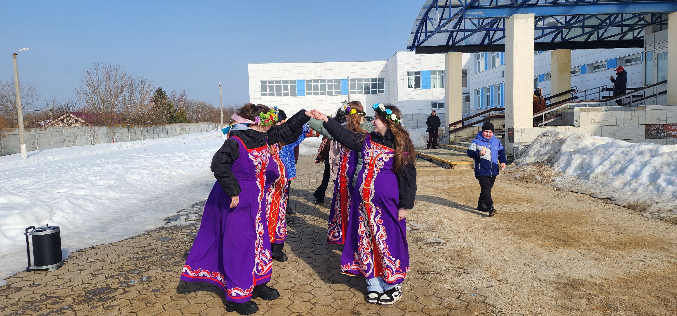 Рошаль, Рошальский лицей, выборы 2024, выборы президента 2024, масленица,