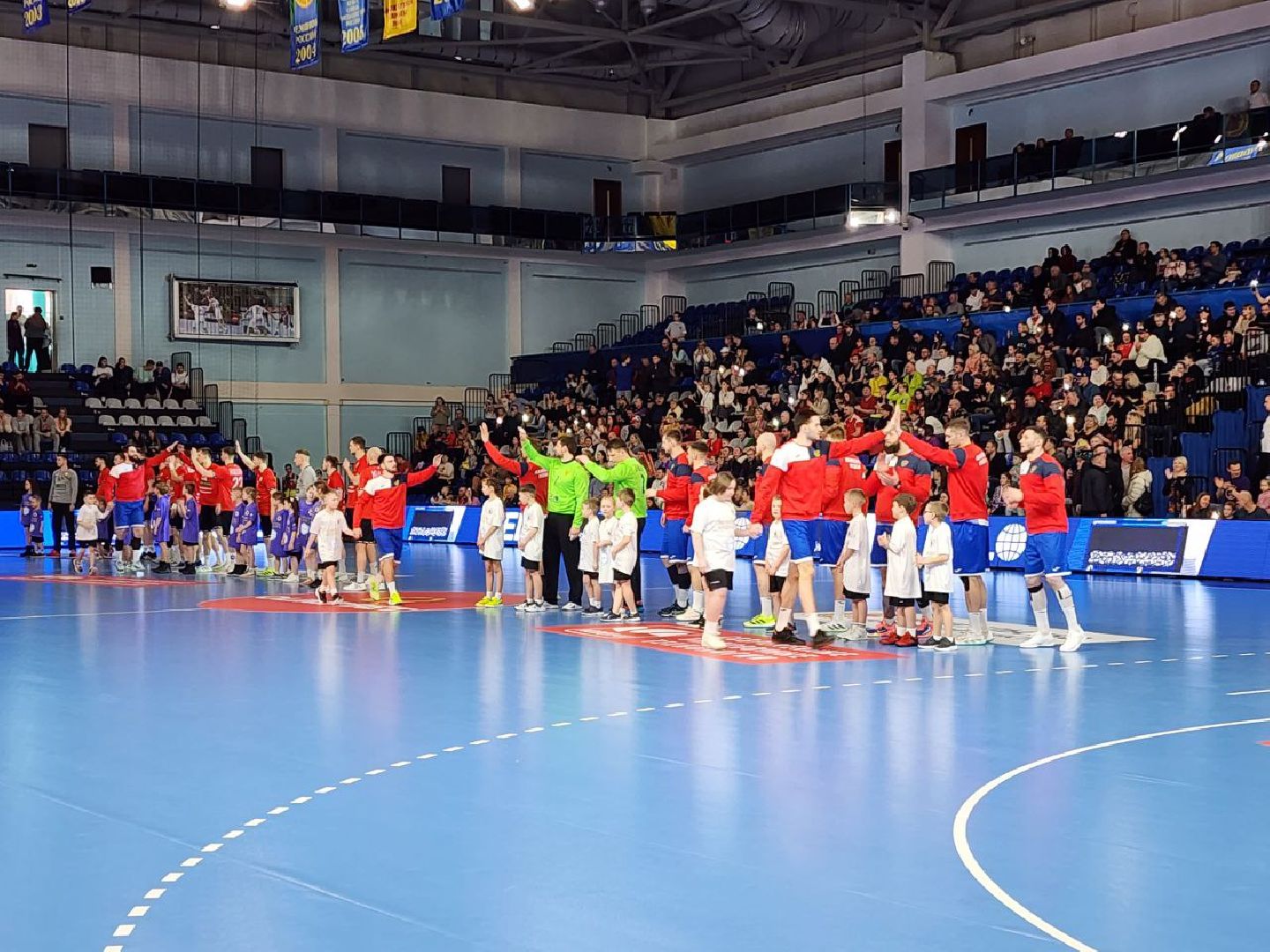 чехов, спорт, сборная россии, гандбол, победа, чеховские медведи, белоруссия,