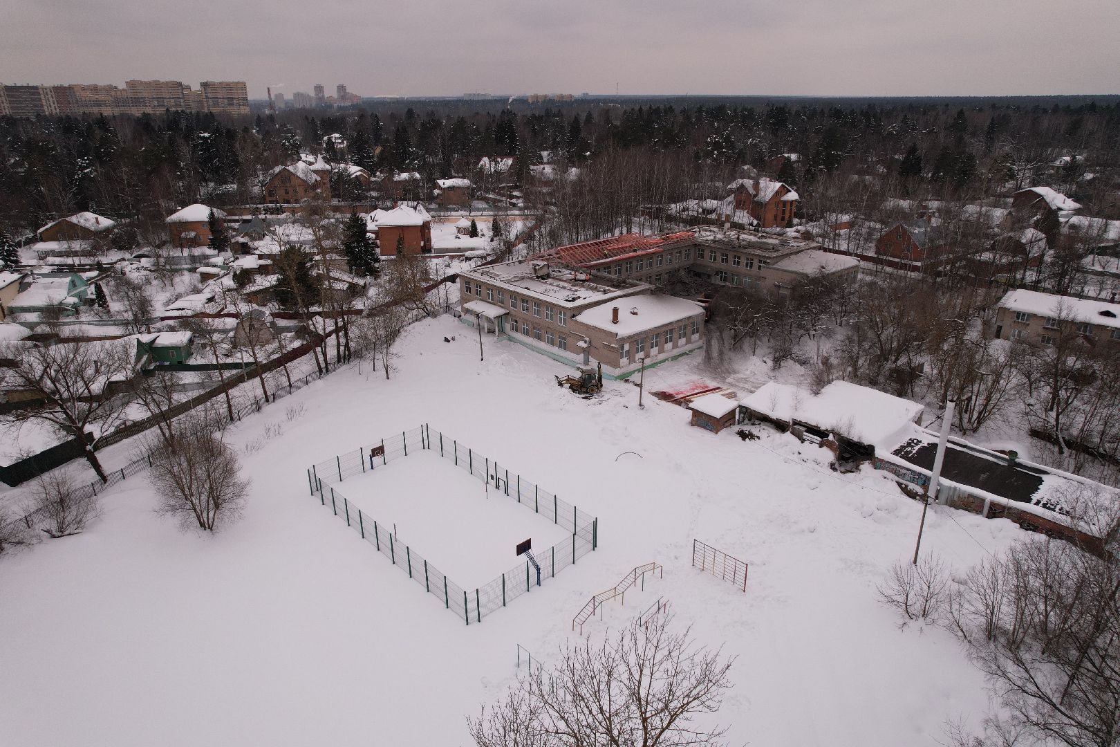 видео с коптера, школа,