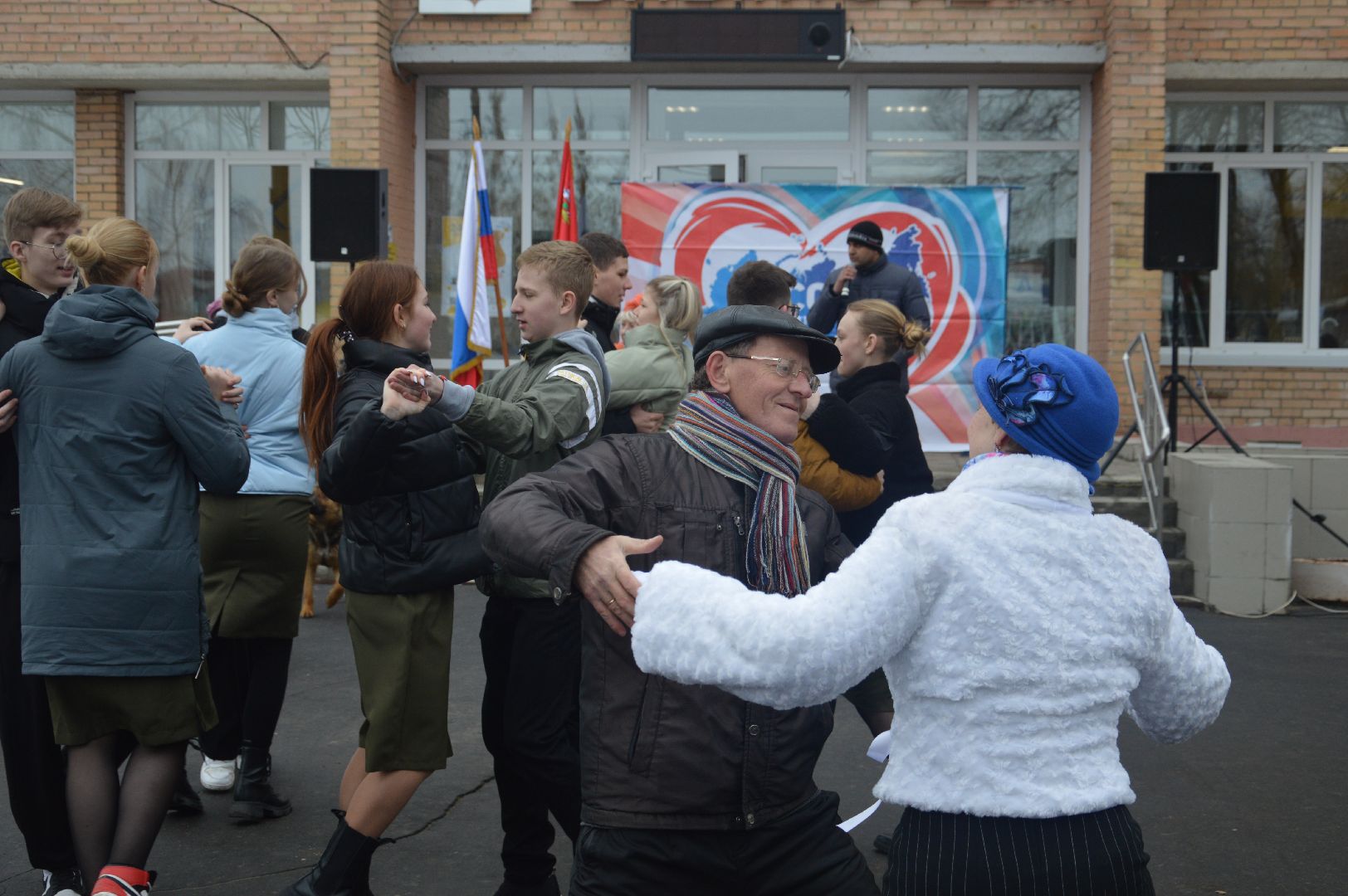 шатура, воссоединение Крыма, флэшмоб, театр, боярская, библиотекарь, культура, культура подмосковья, городской округ культура,