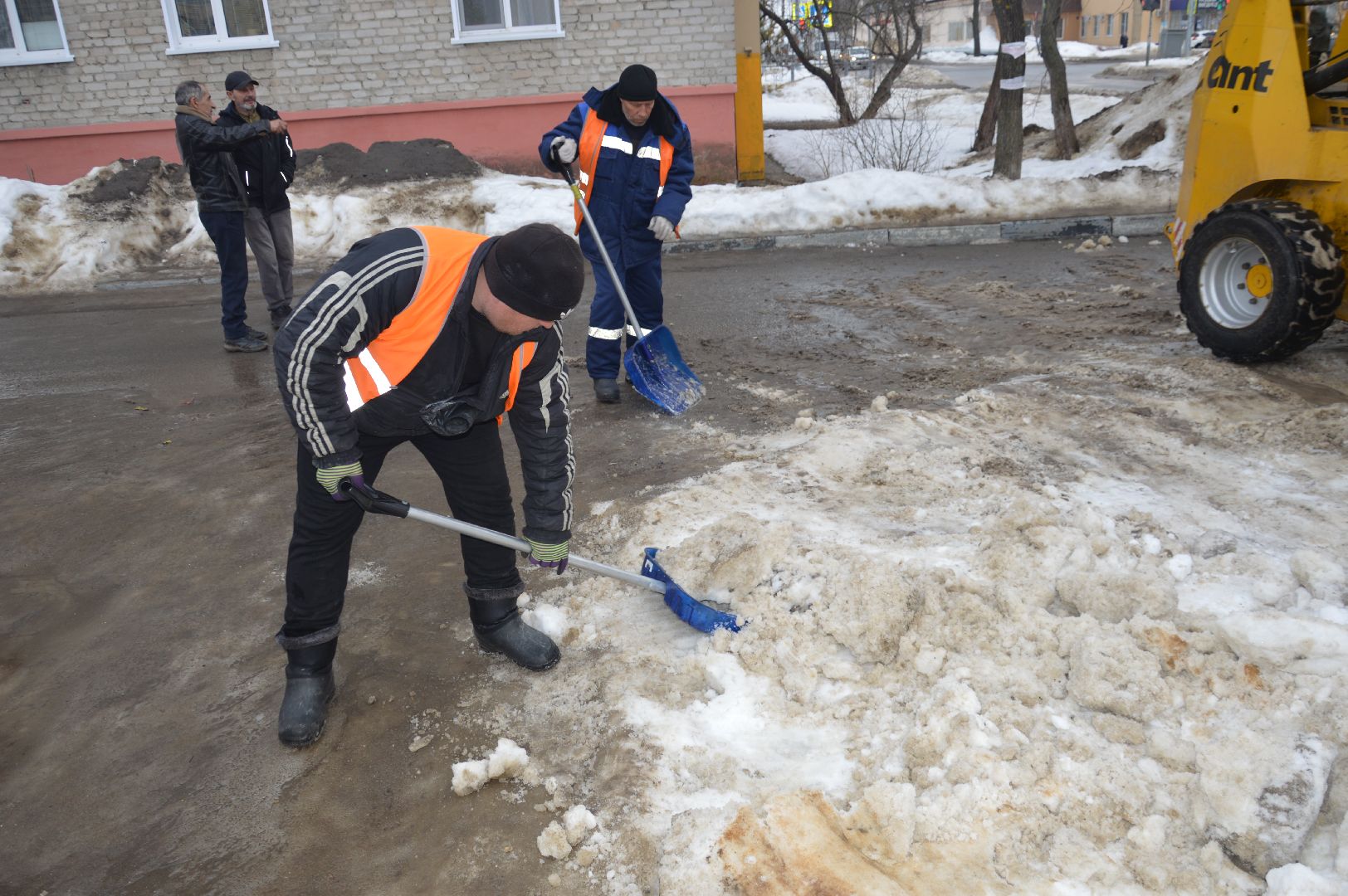 жкх и благоустройство, жкх подмосковье, шатура, очистка дворов, очистка дорог, очистка от снега и наледи, уборка дворов, уборка общественных территорий,