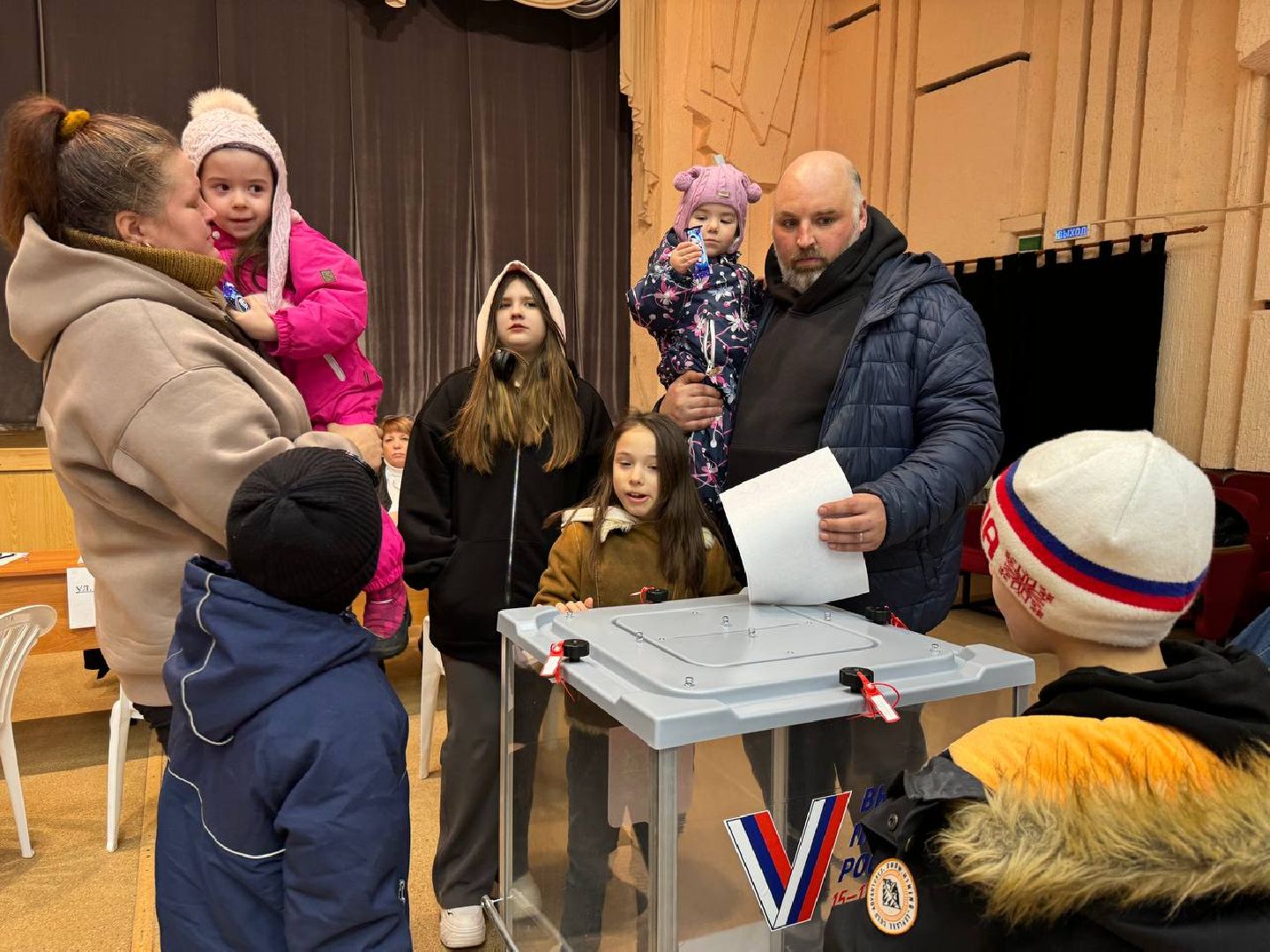можайск, можайский городской округ, подмосковье, выборы 2024, выборы президента, многодетные семьи, пример детям, гражданская позициия, выбирают всей чсемьей,