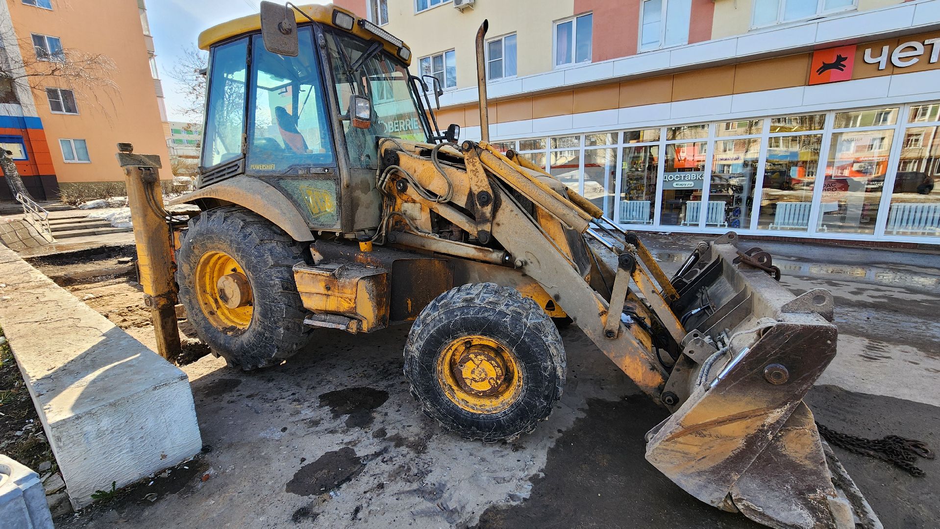 кашира, авария, теплоснабжение, трубопровод, аварийный ремонт, муп теплосеть, горячая вода,