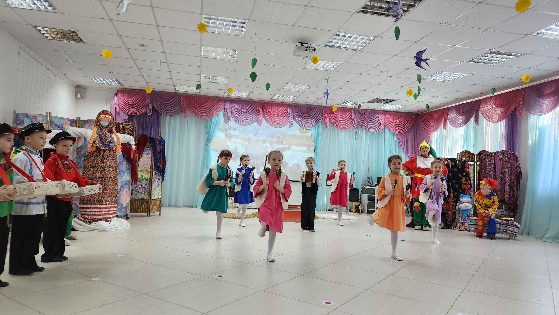 галерея в саду, образование, дети, искуство, детский сад,