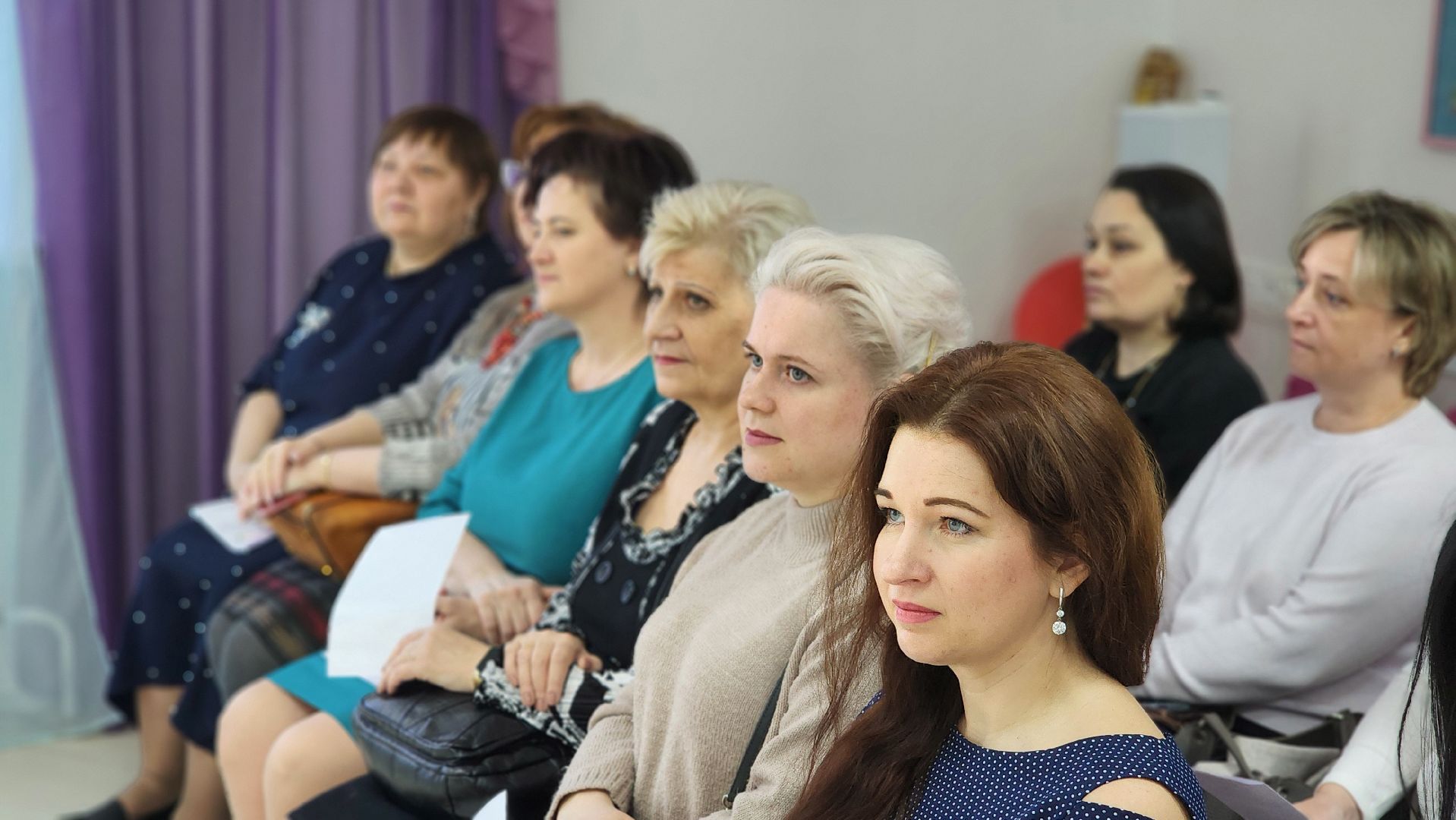 галерея в саду, образование, дети, искуство, детский сад,