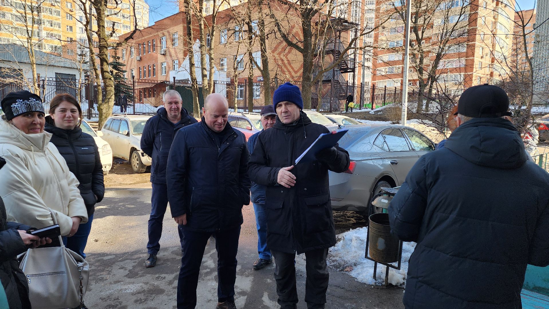 рейд с главой, ремонт подъезда, встреча с жителями,