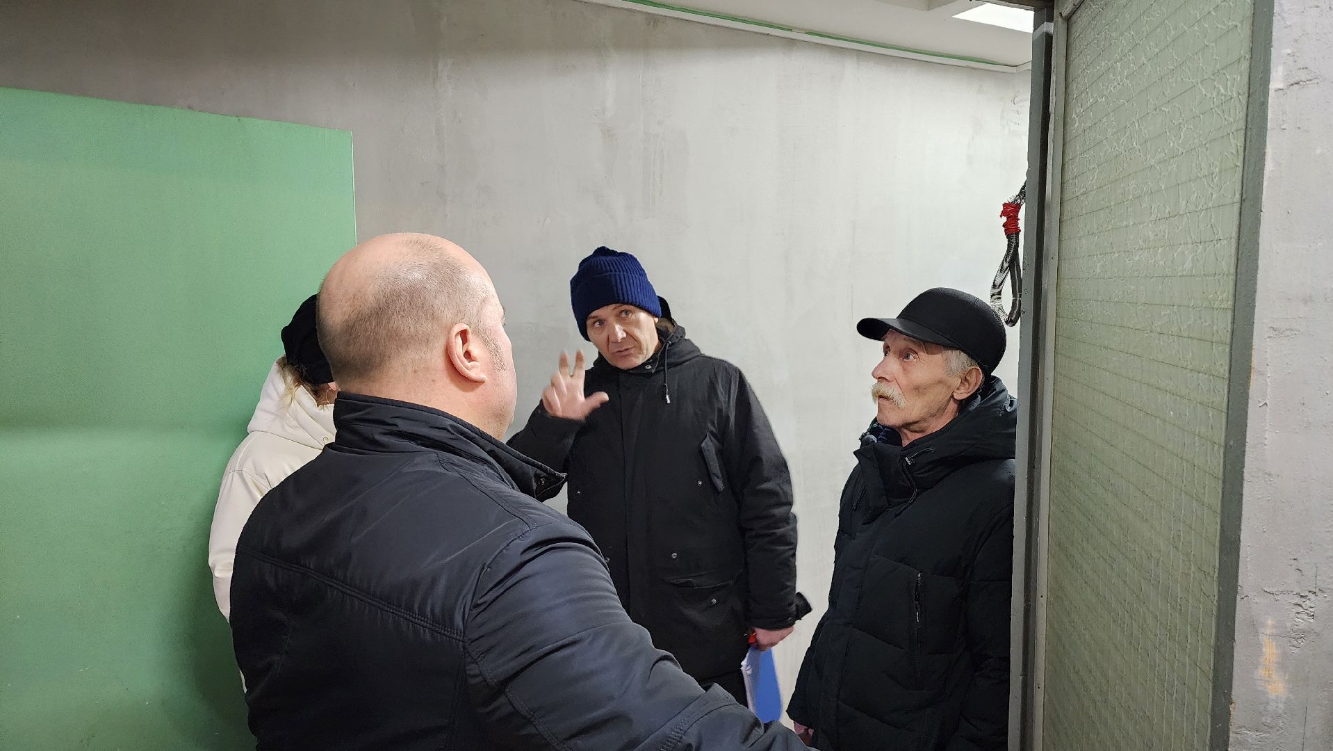 рейд с главой, ремонт подъезда, встреча с жителями,