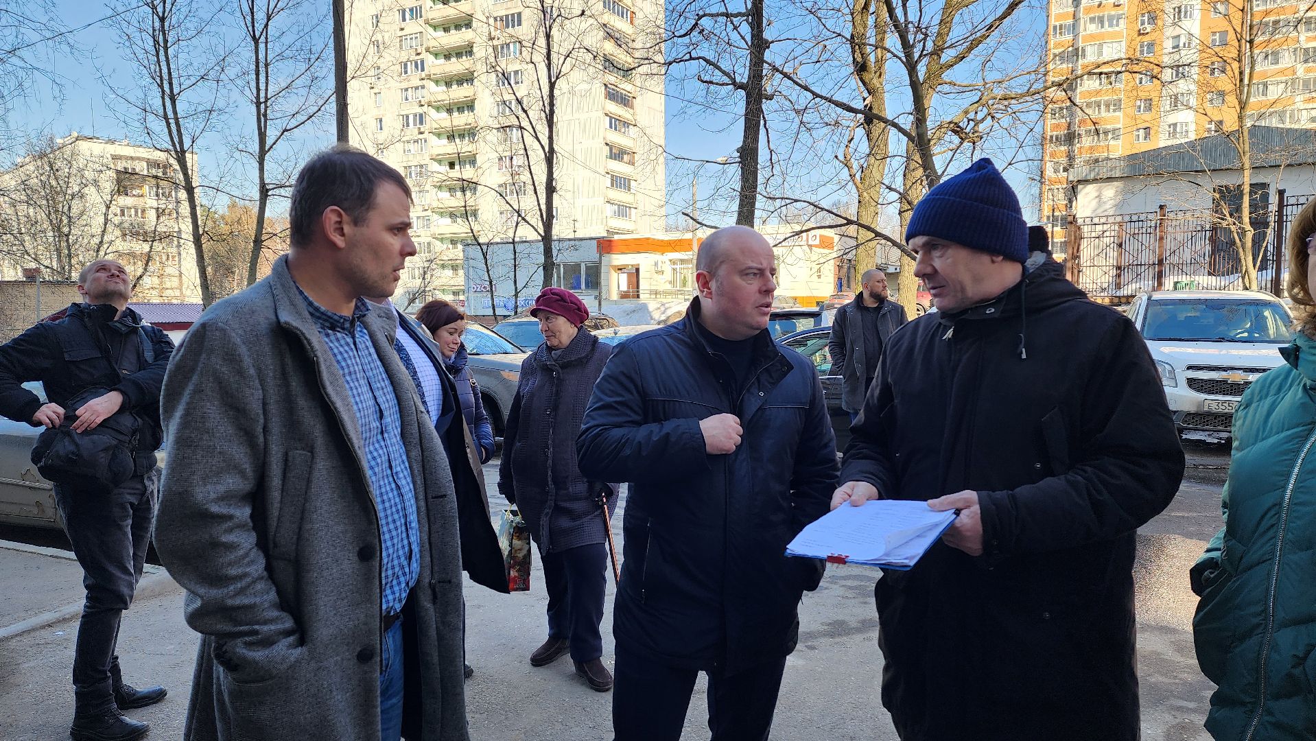 рейд с главой, ремонт подъезда, встреча с жителями,