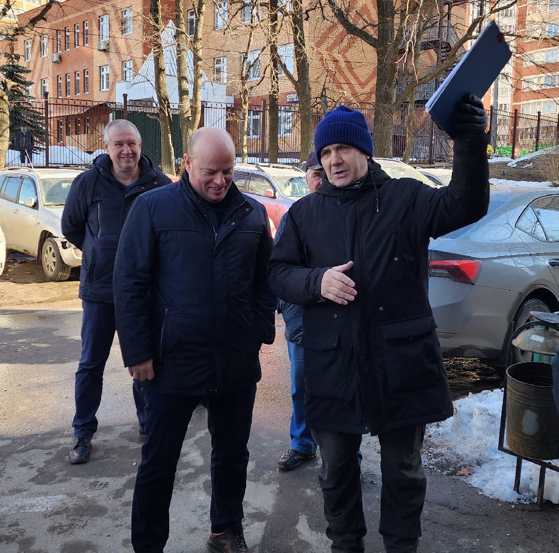 рейд с главой, ремонт подъезда, встреча с жителями,