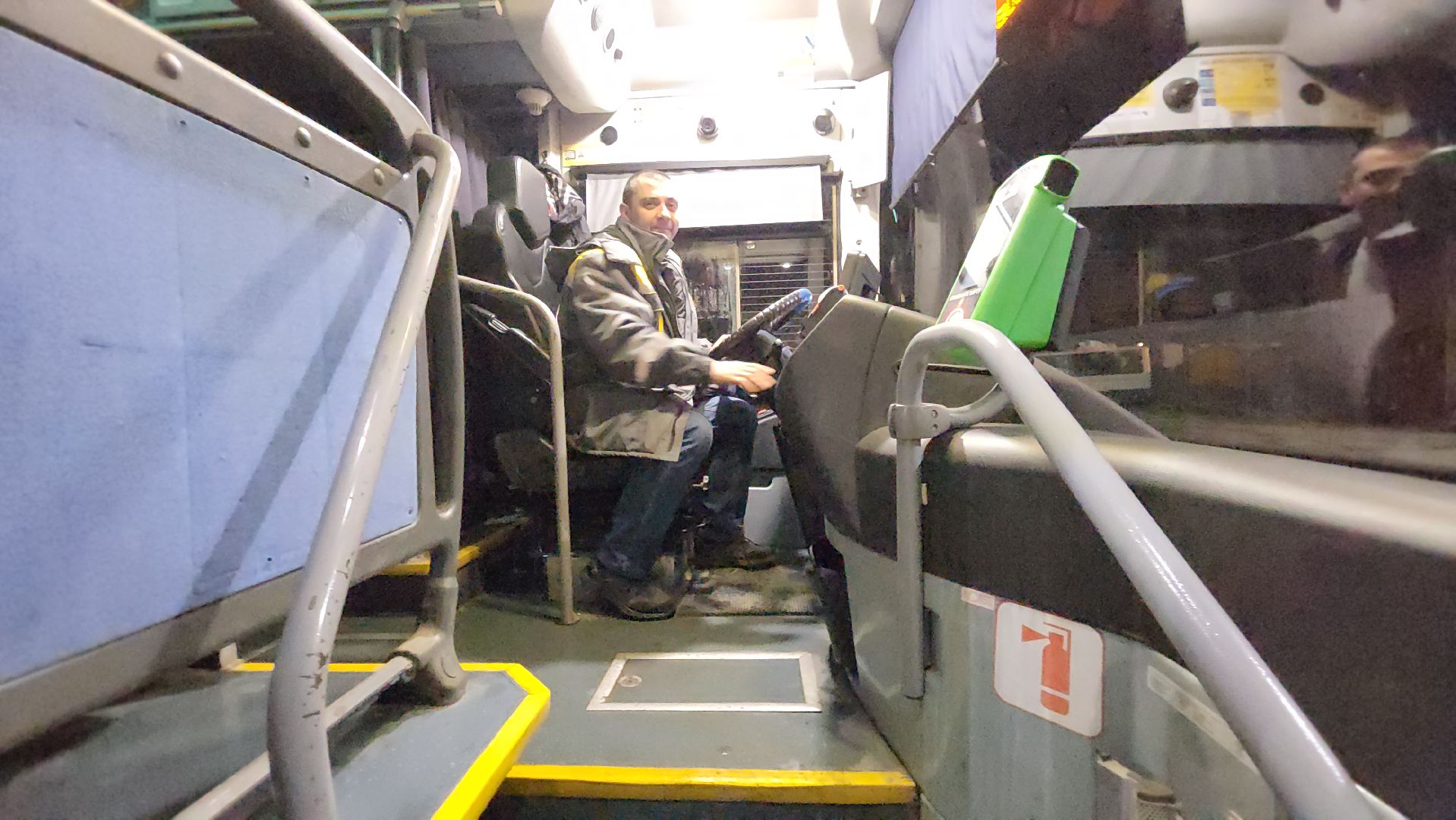 водитель автобуса, рюкзак, деньги, пассжир, находка, аэропорт Жуковский, Артем Хрзоян,