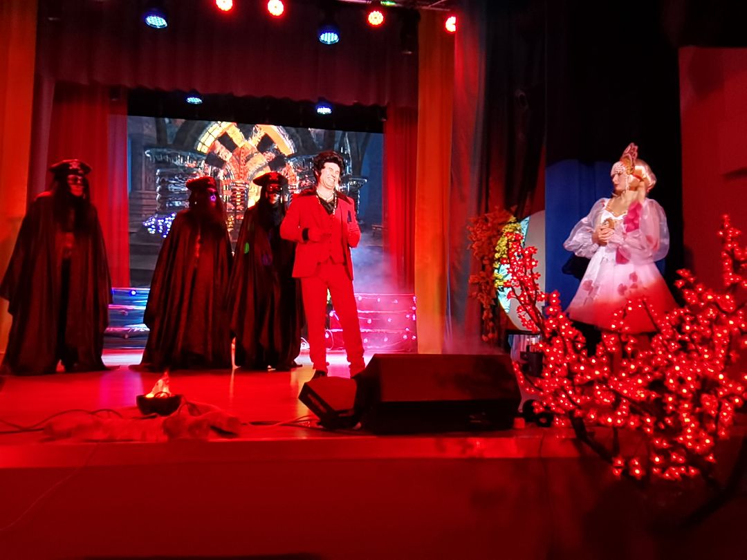 Балашиха, ДК Кучино, любительский театр Прометей, музыкальное шоу, сатира, юмор, Огонь,вода и медные трубы, сказка, профессионализм актёров