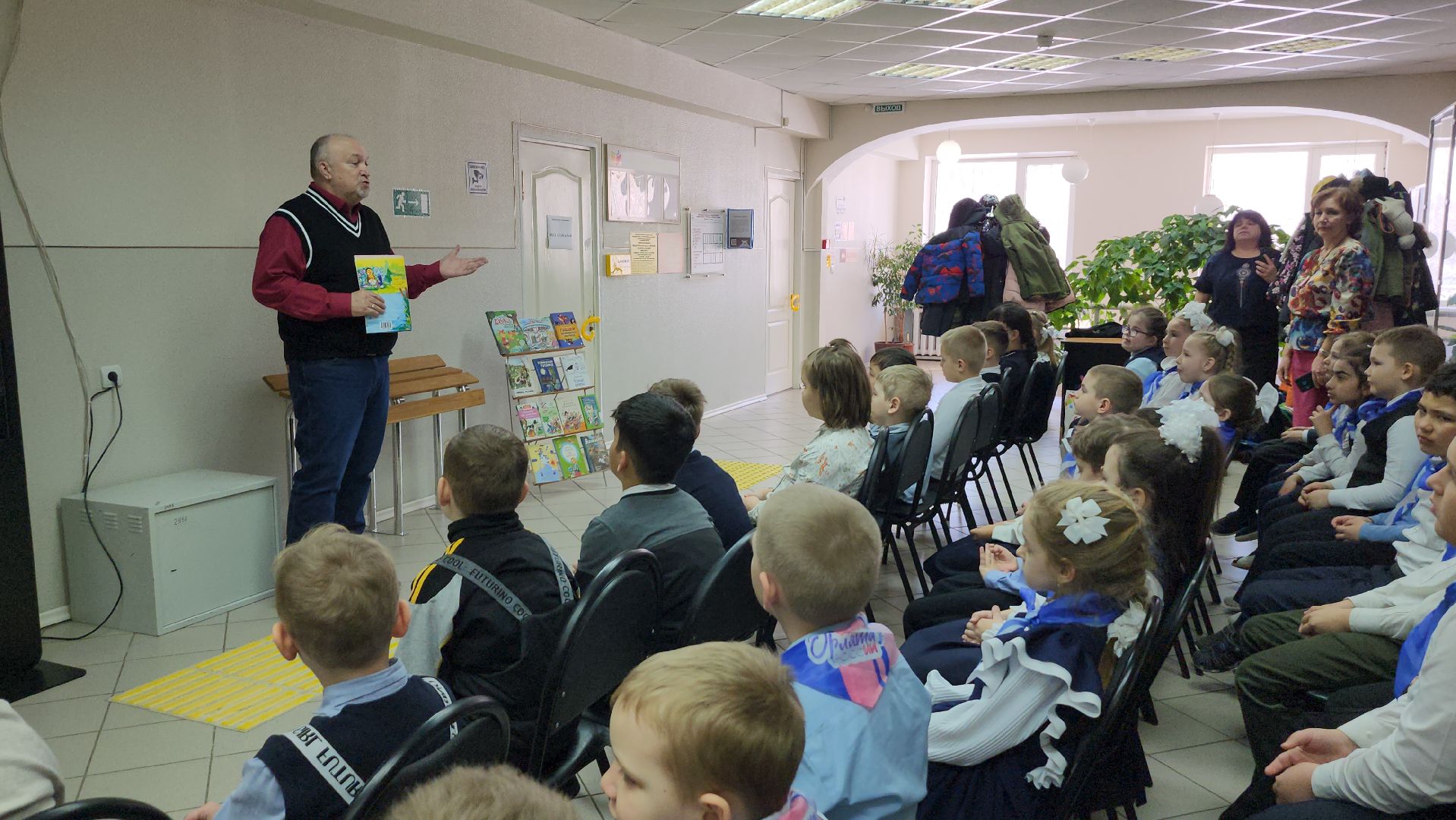 серпухов, поселок большевик, улица ленина, неделя детской книги, библиотека,