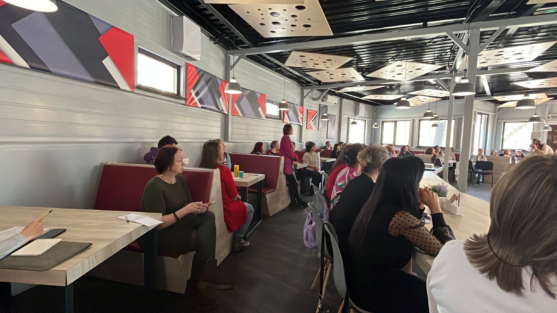 встреча с предпринимателями, нейросети, предприниматели,