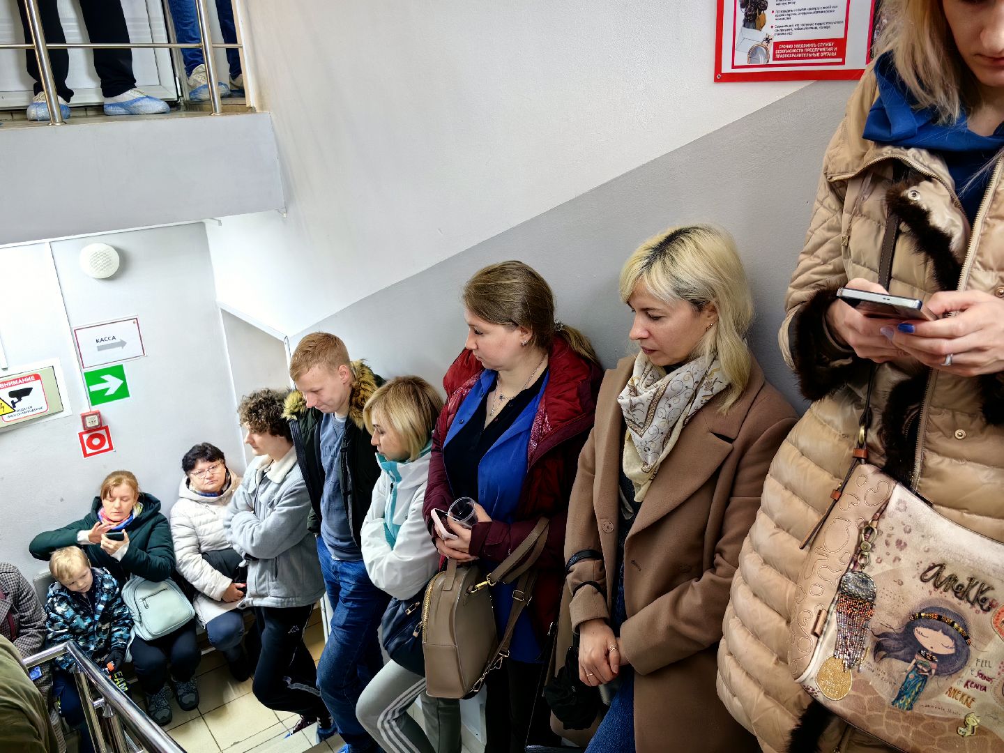 теракт, Крокус сити, кровь, пострадавшие,