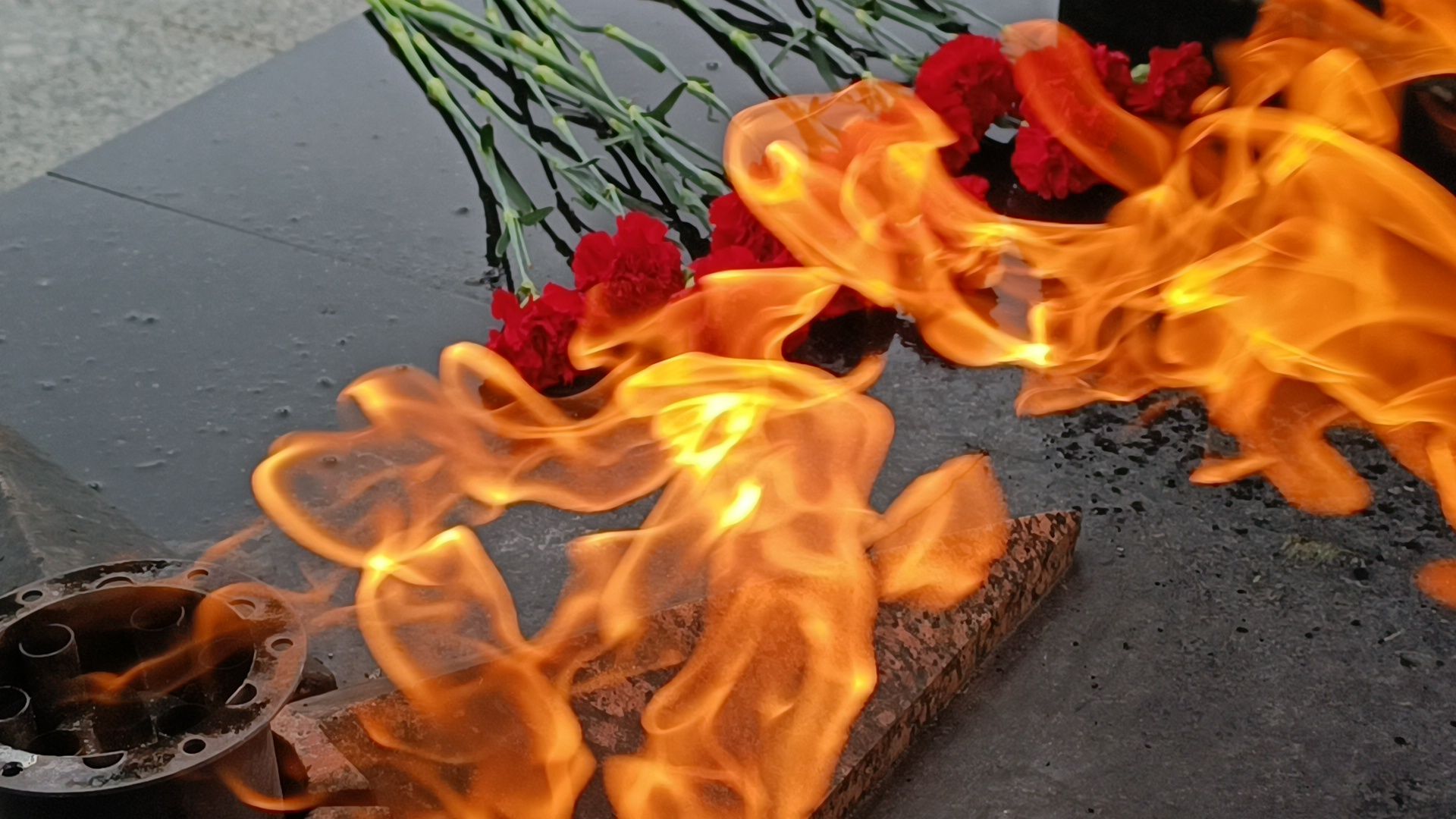 лобня, память, мемориал,теракт,