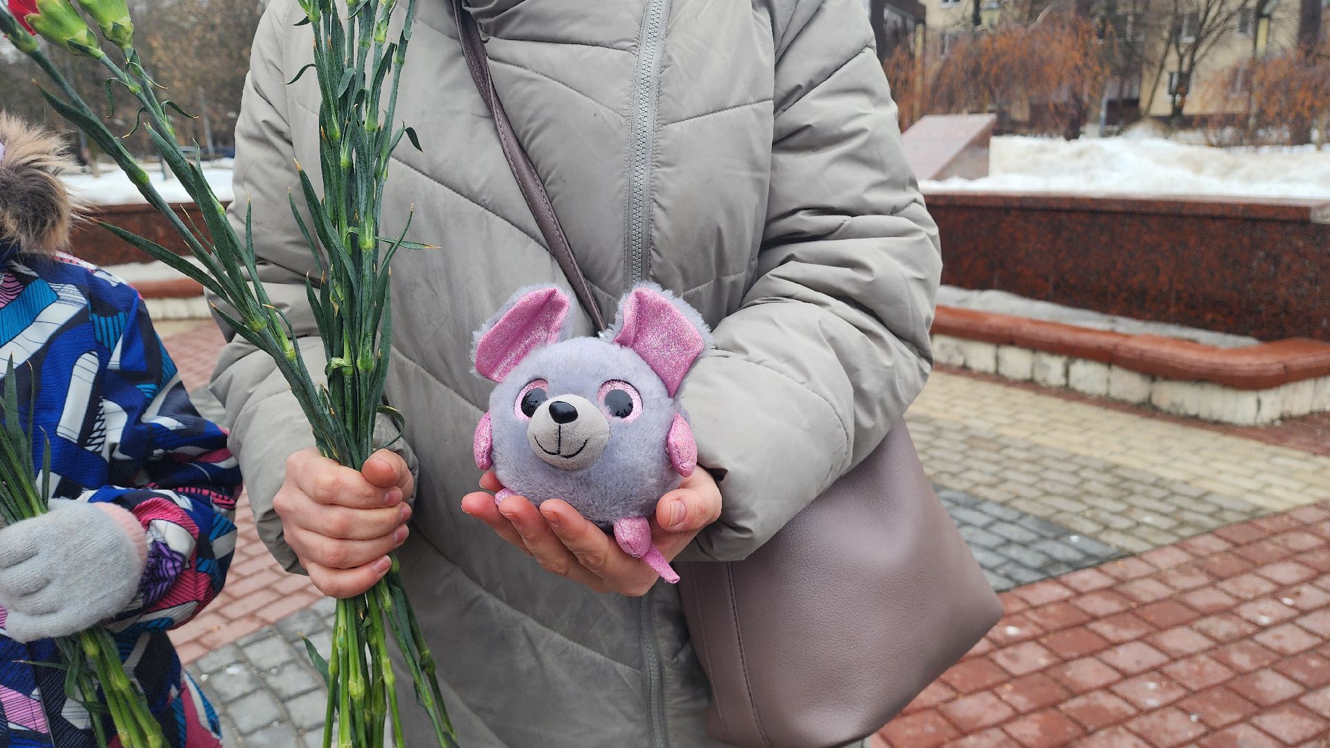 Подмосковье, Городской округ Пушкинский, Ивантеевка, Стихийный мемориал,теракт,