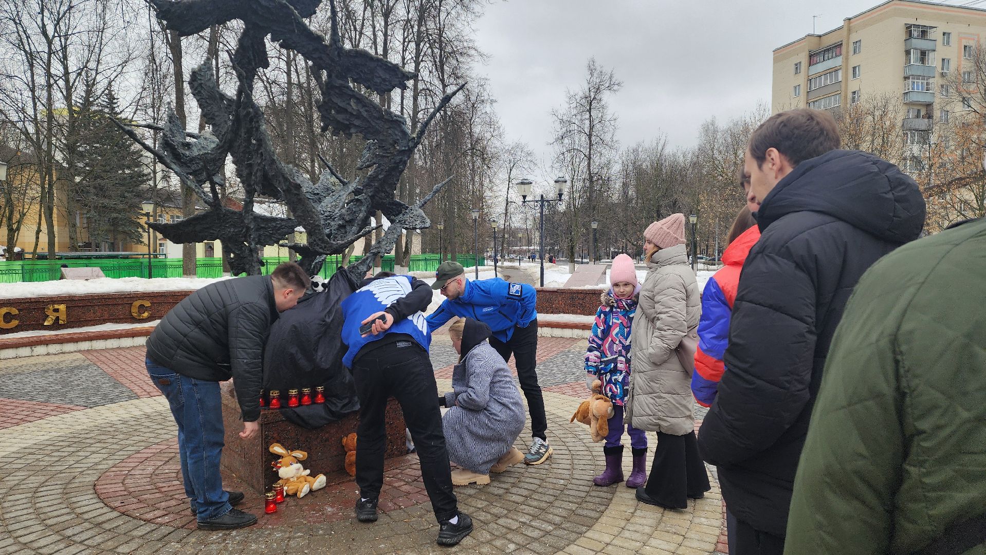 Подмосковье, Городской округ Пушкинский, Ивантеевка, Стихийный мемориал,теракт,