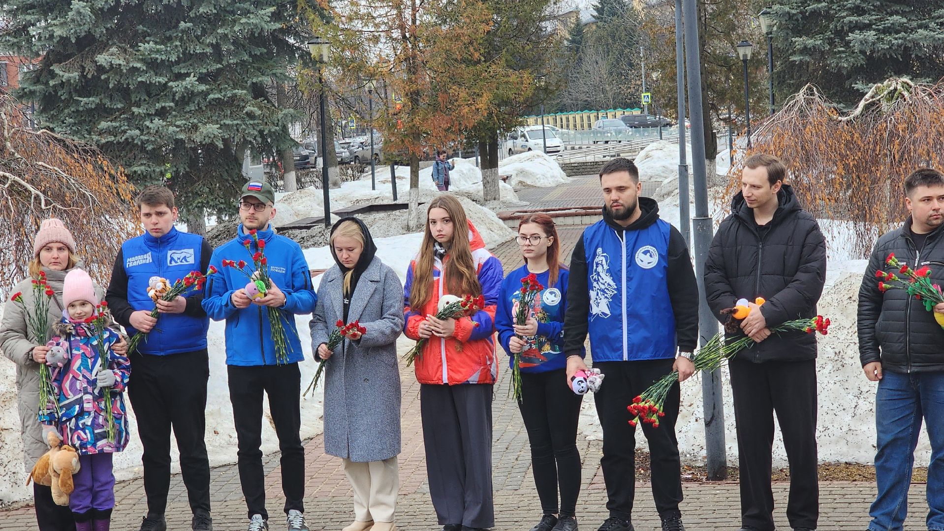 Подмосковье, Городской округ Пушкинский, Ивантеевка, Стихийный мемориал,теракт,