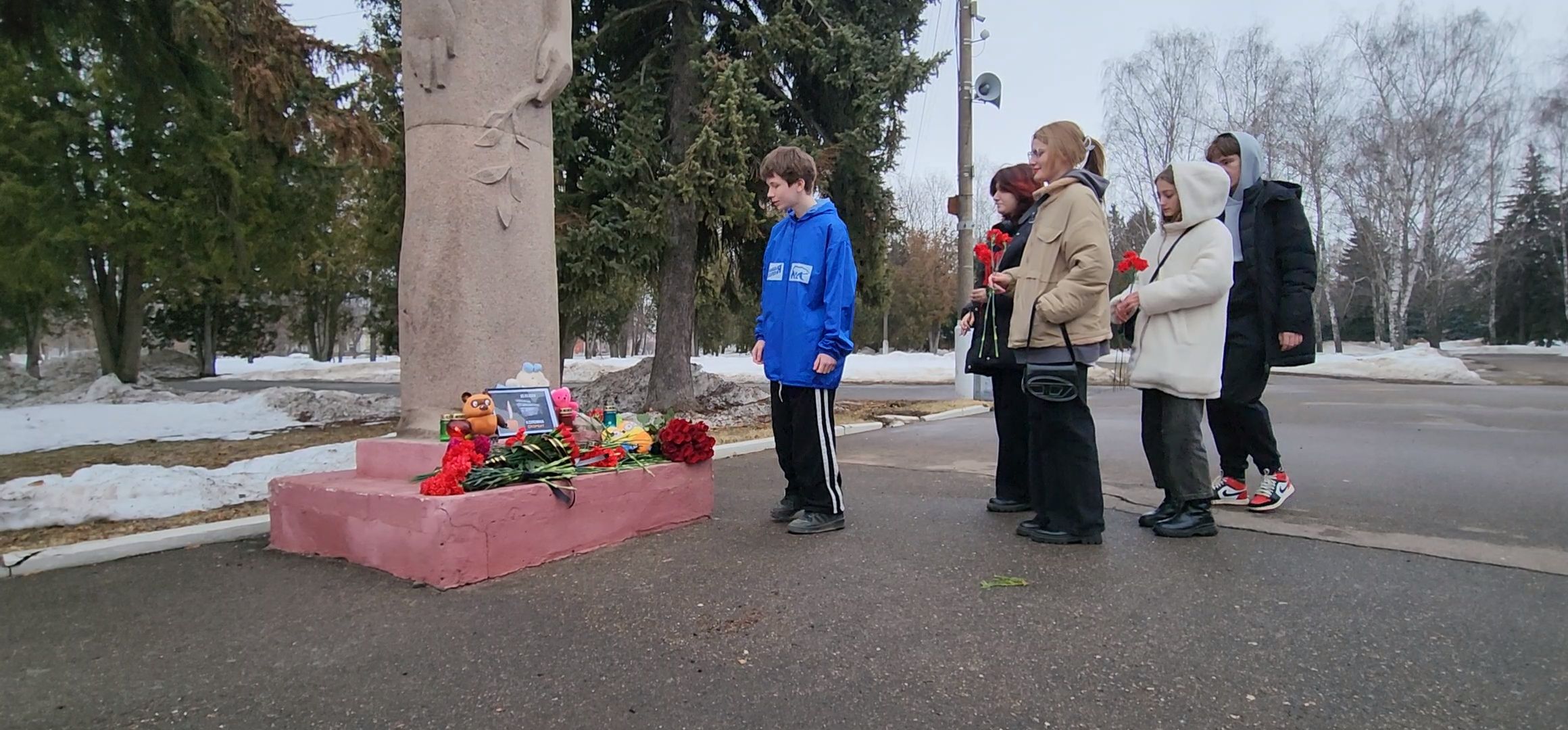 Коломна, стихийный мемориал,теракт,