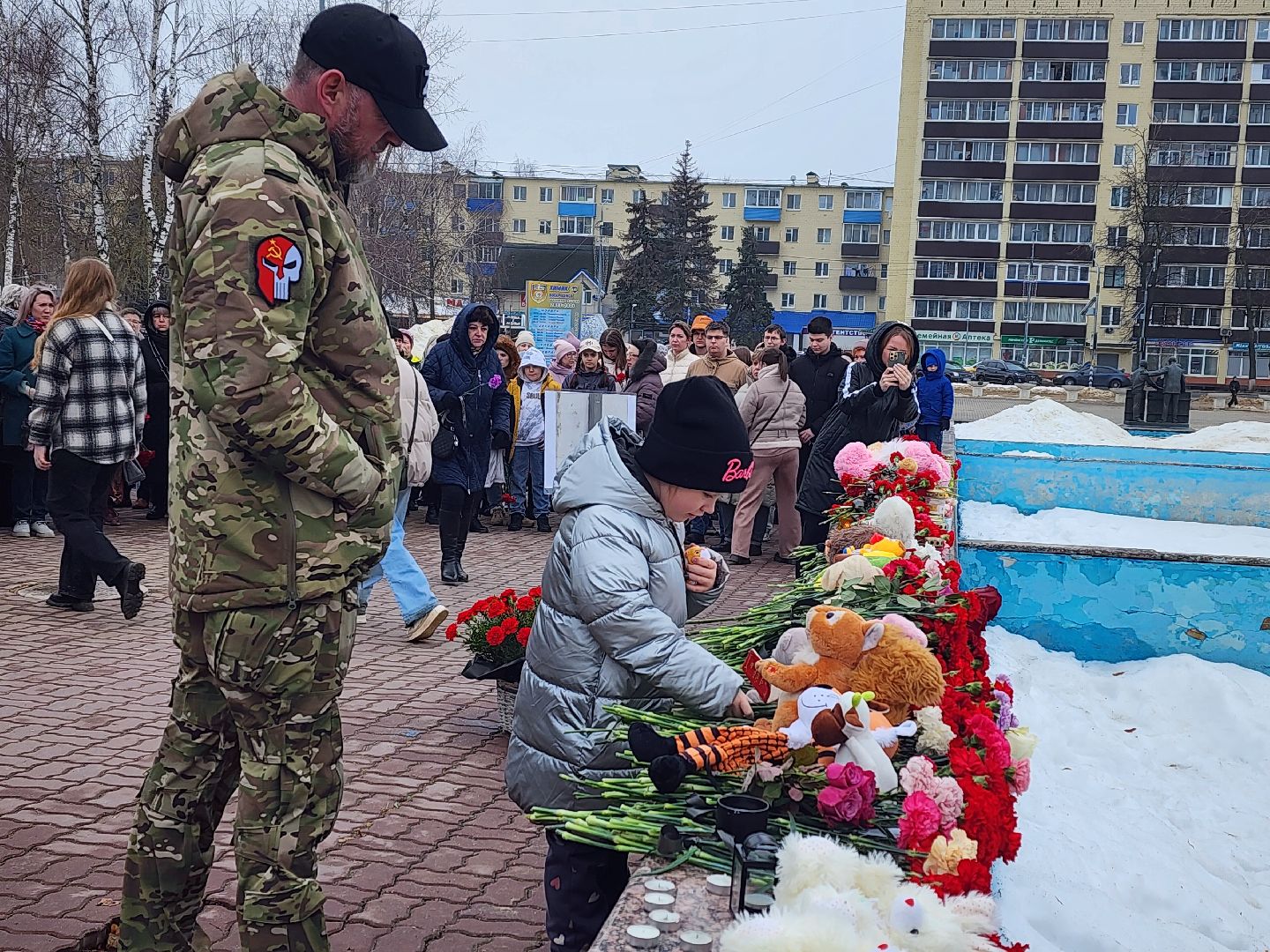 воскресенск, стихийный мемориал, память, крокус сити холл, жители,теракт,