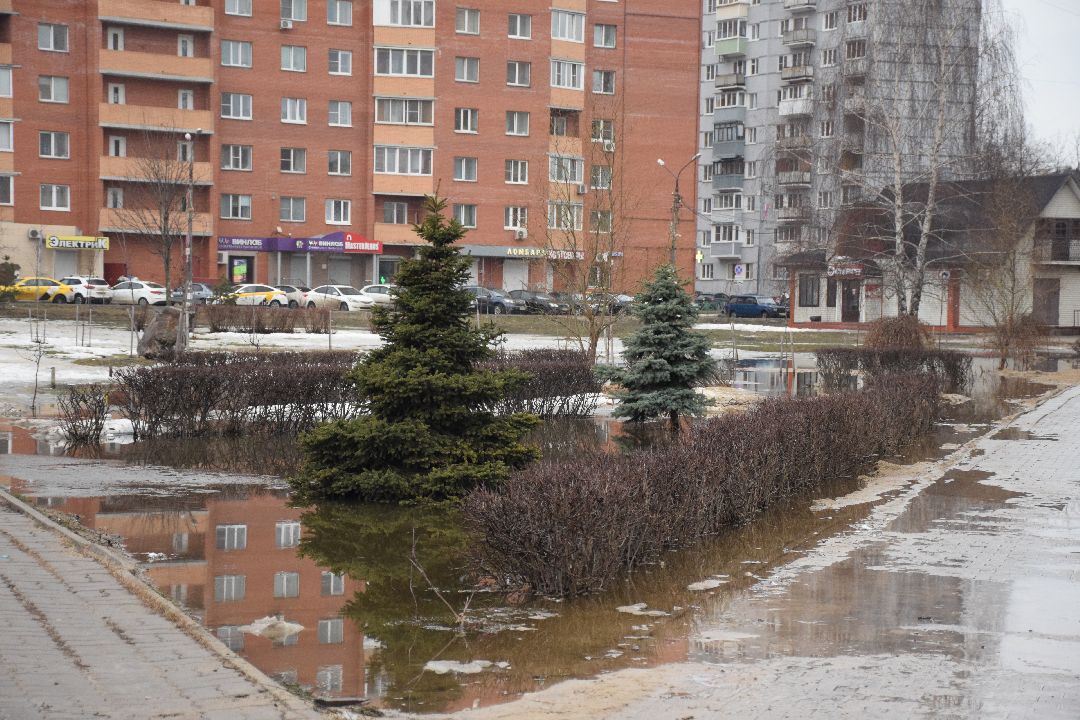 Павловский Посад, городской округ Павловский посад, дороги, лужи, снег, весна
