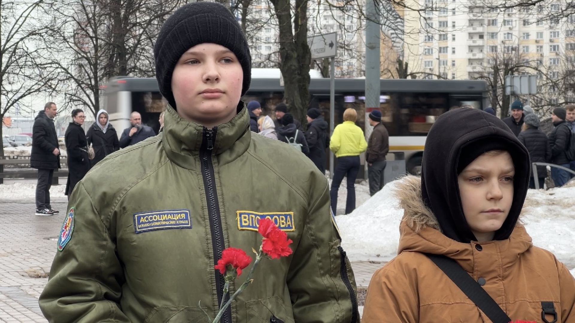 химки, крокус сити холл, стихийный мемориал, теракт,