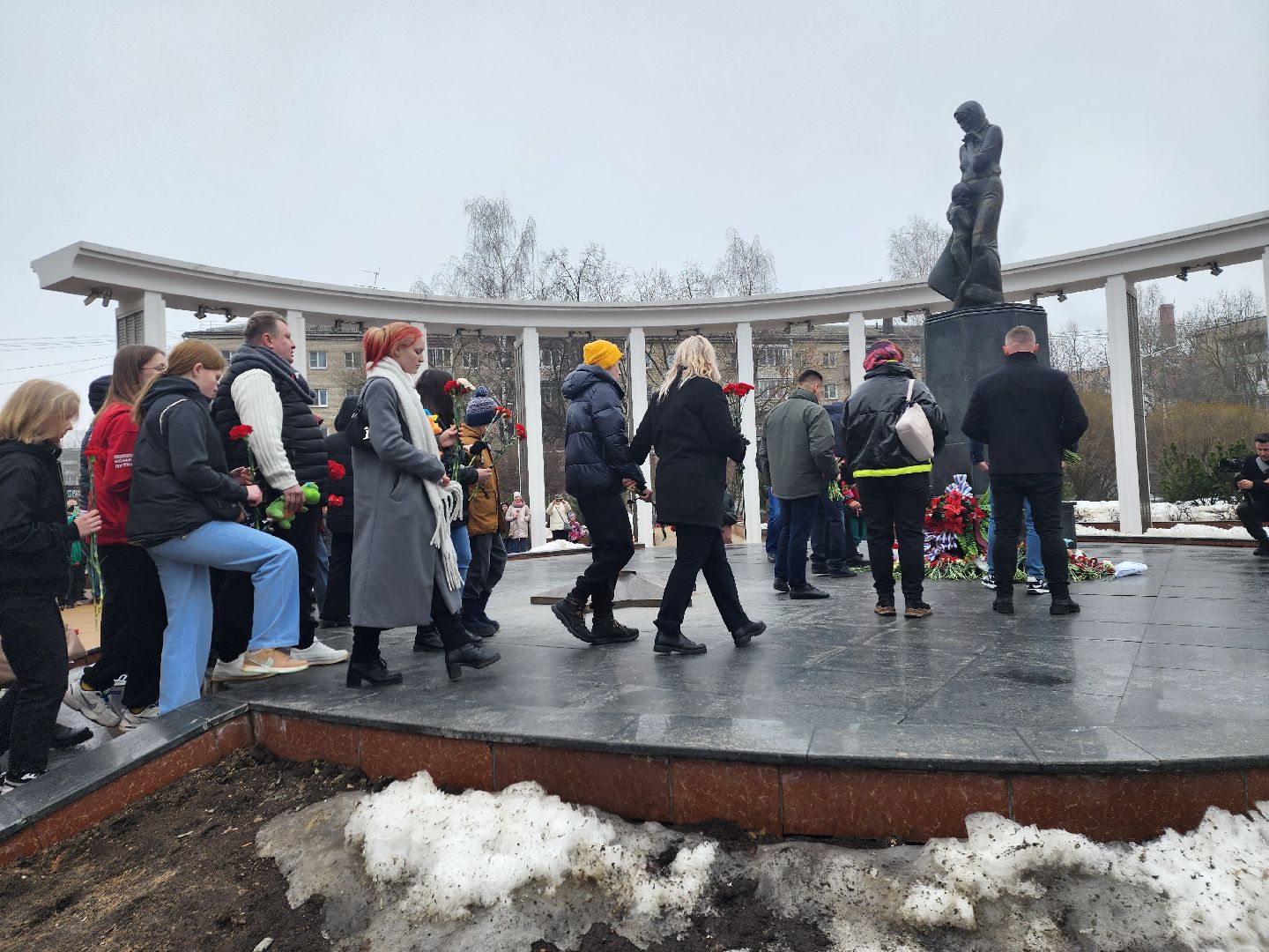 пушкино, мемориал,жители, митинг,теракт,