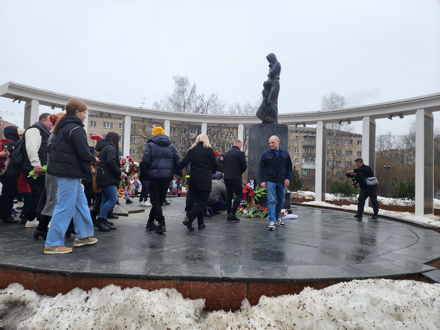 пушкино, мемориал,жители, митинг,теракт,