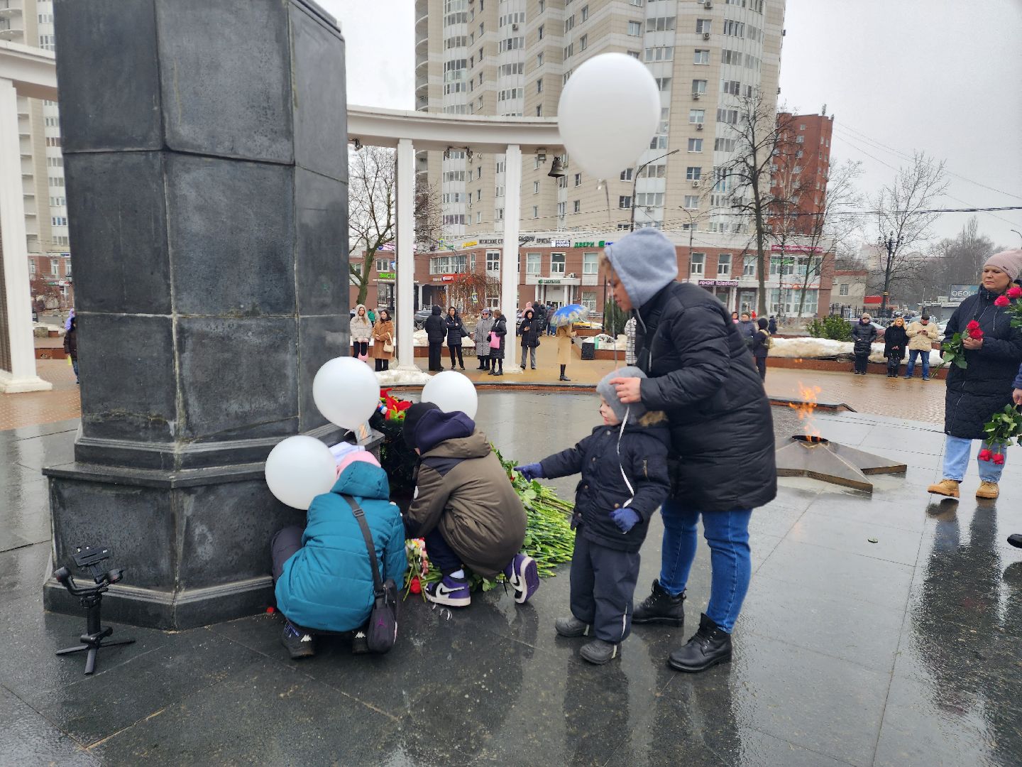 пушкино, мемориал,жители, митинг,теракт,
