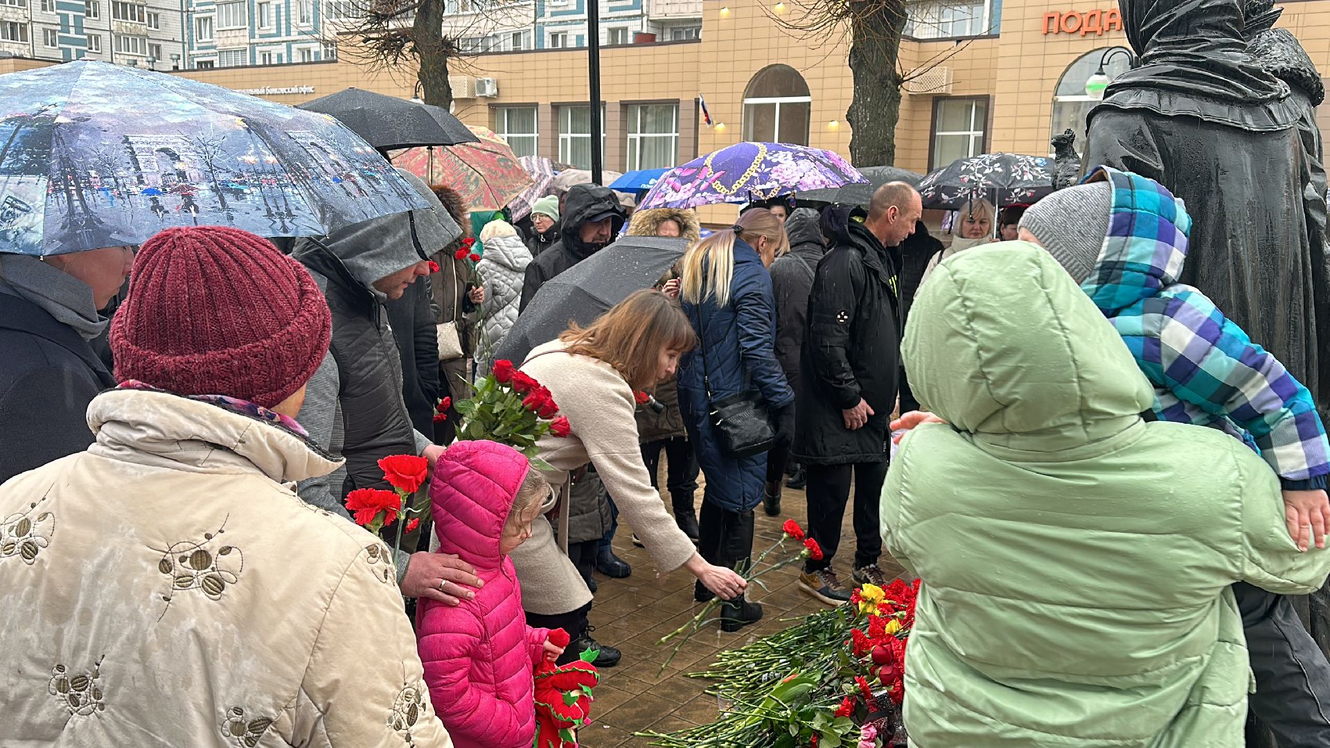 Клин, общество, теракт, память, акция памяти, Крокус,