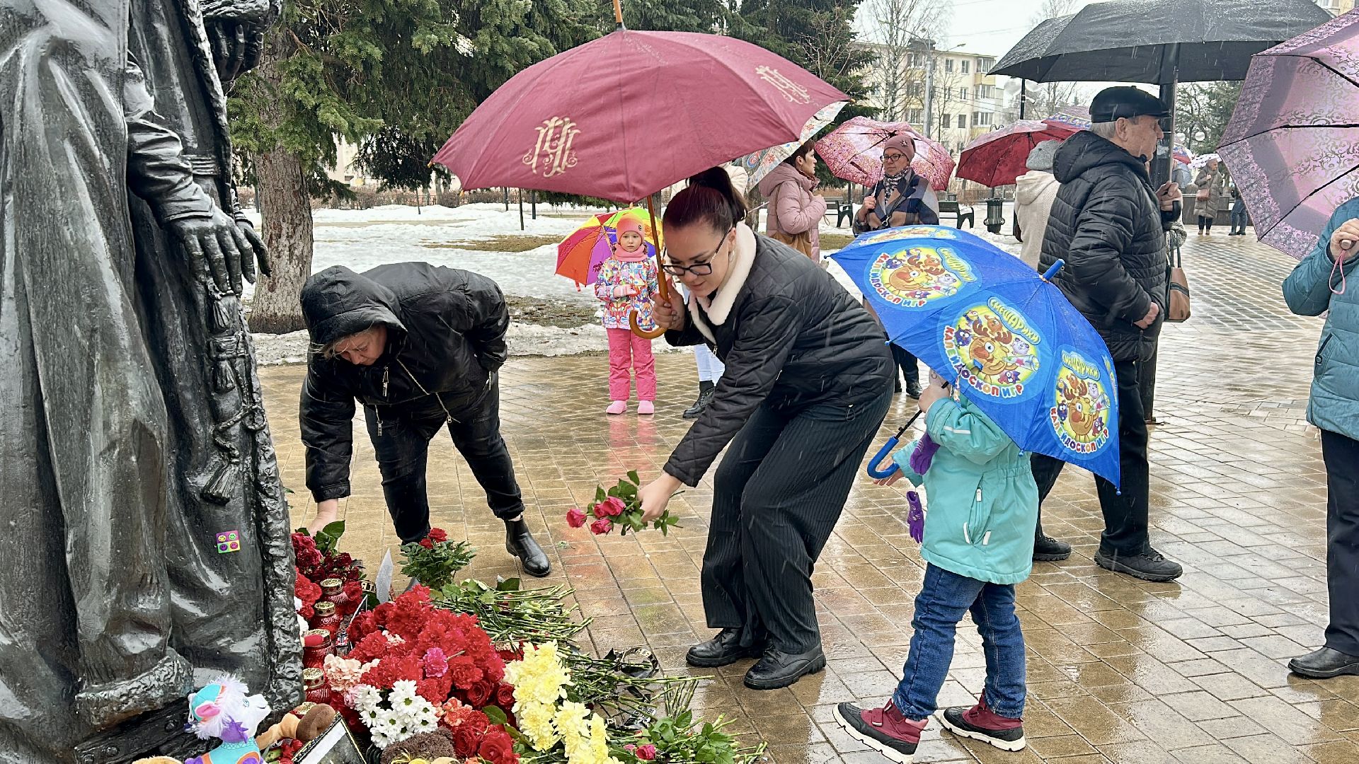 Клин, общество, теракт, память, акция памяти, Крокус,