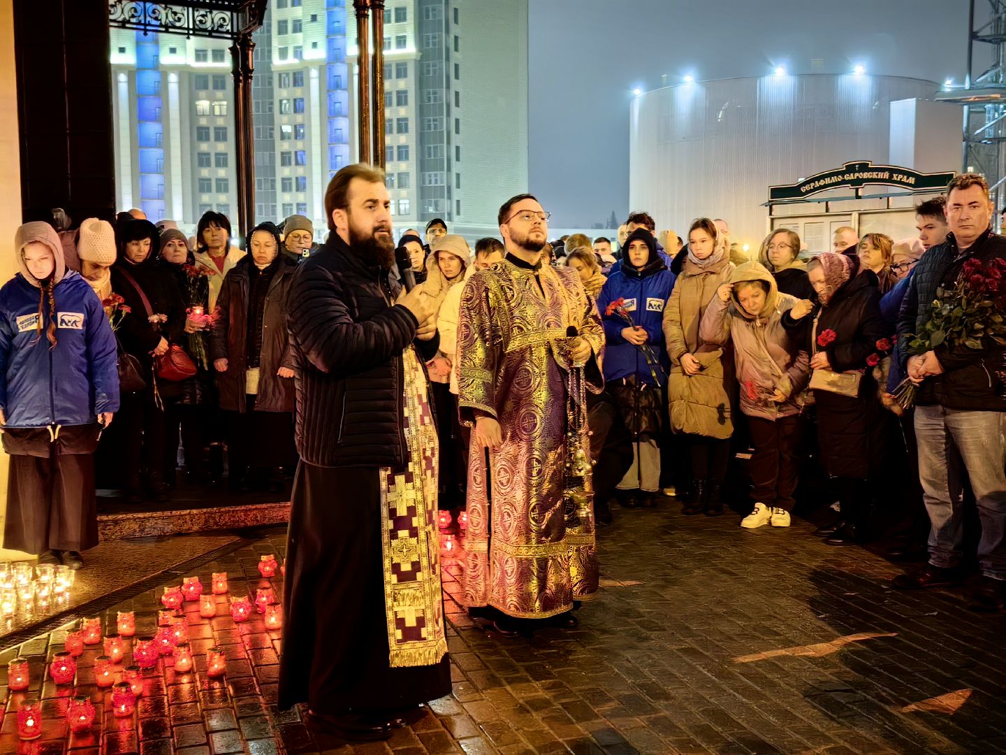 свеча памяти, возложение цветов, день траура и скорби по погибшим в красногрске, теракт,