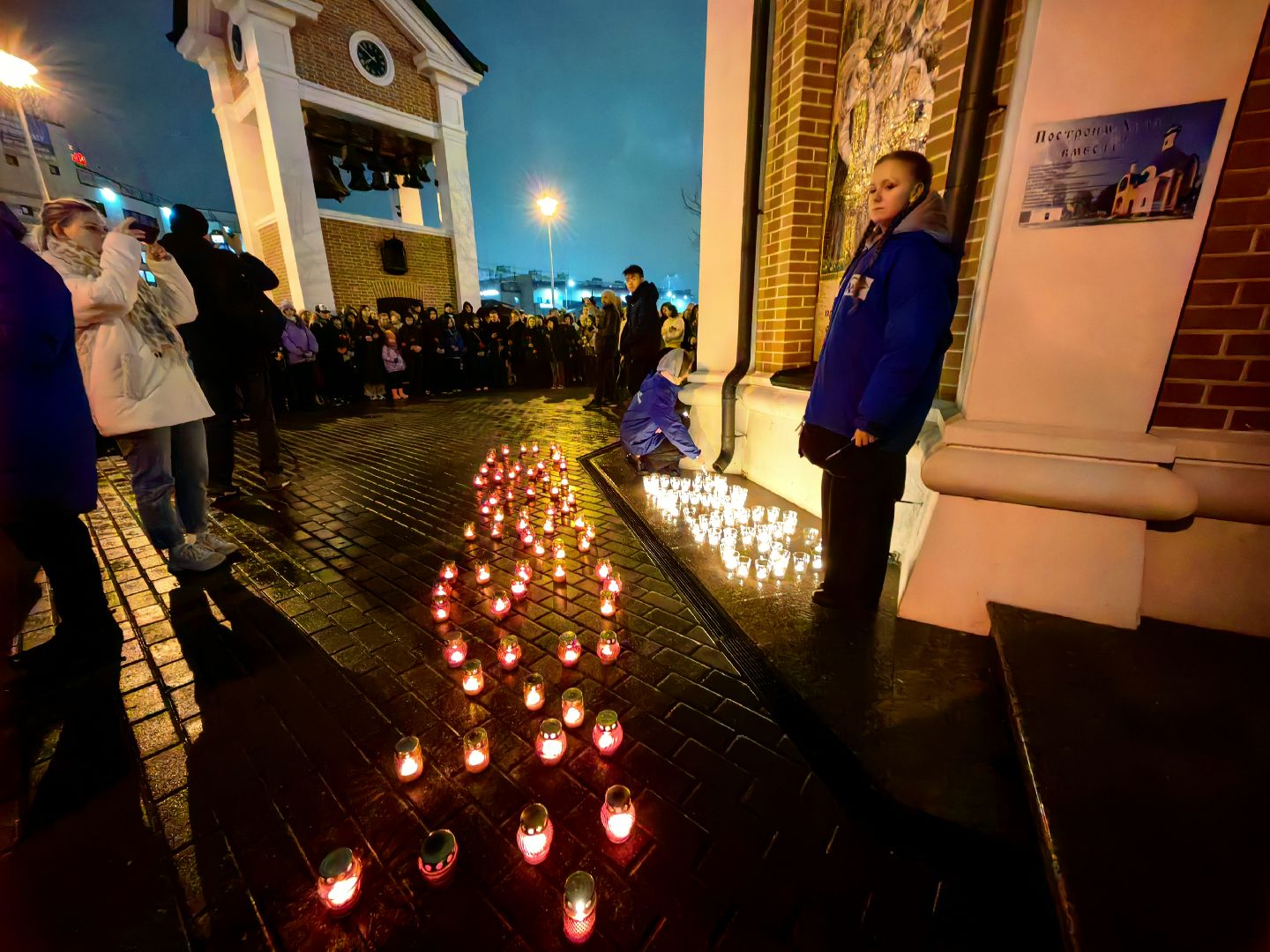 свеча памяти, возложение цветов, день траура и скорби по погибшим в красногрске, теракт,