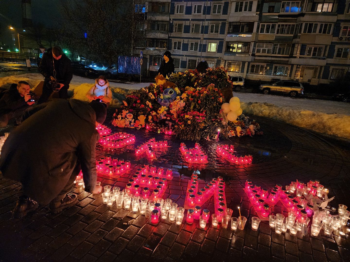 серпухов, свеча памяти, подмосковье, крокус сити холл,теракт,