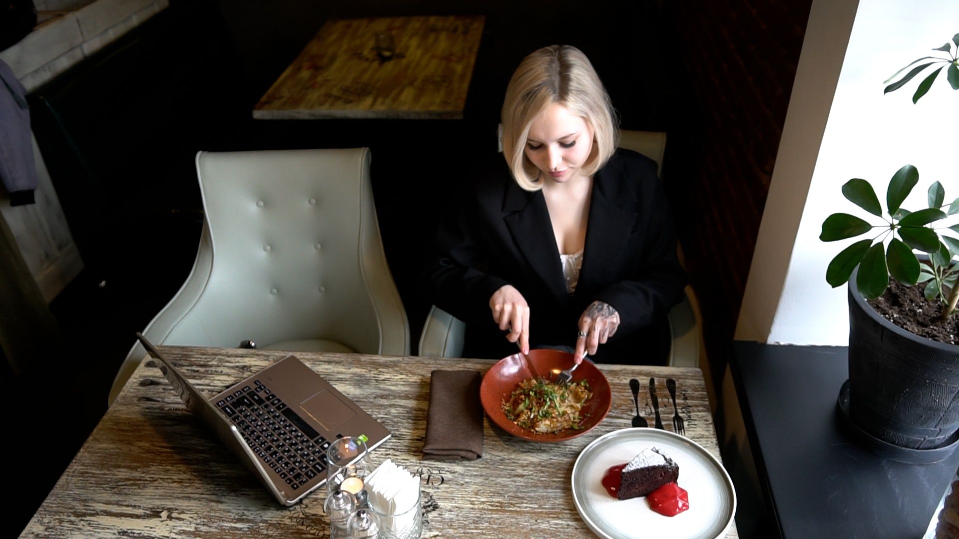 Егорьевск, жаръ, бережки, бережки холл, барэлла, ресторан, кафе, постное меню,