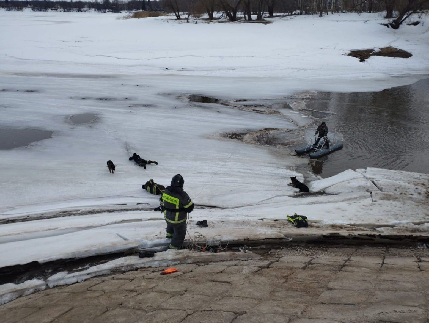 спасатели, мчс, осташево, волоколамск,