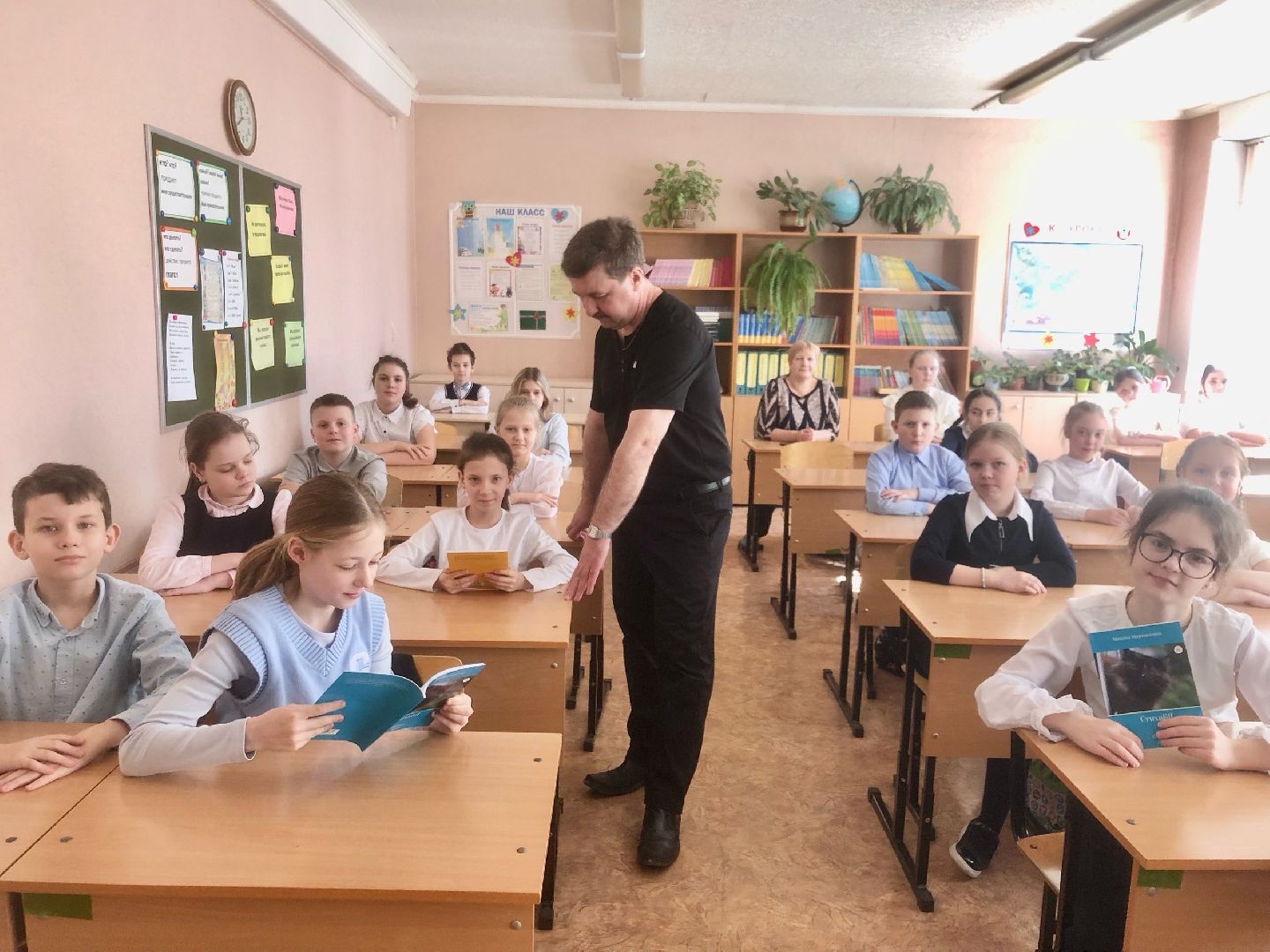 шатура, лицей, неделя детской книги, детский писатель, классный час,