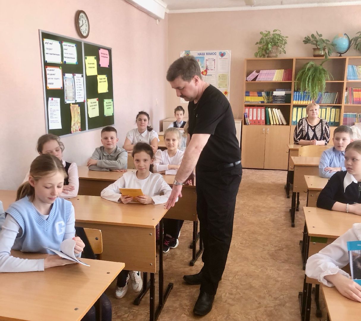 шатура, лицей, неделя детской книги, детский писатель, классный час,