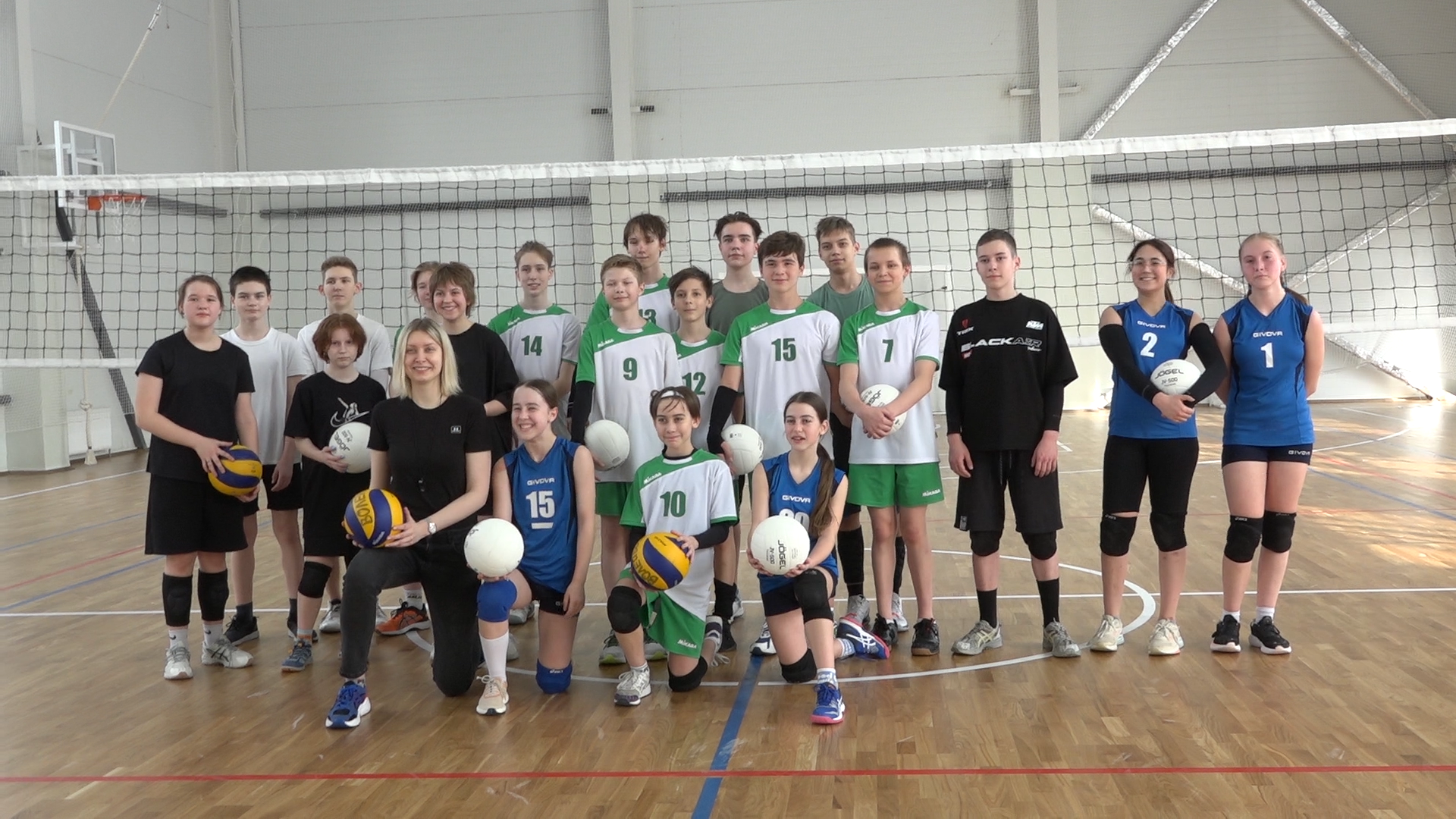 спорт во Власихе, юные волейболисты, ФОК имени Толубко, любительская волейбольная лига, Мария Стрекалова, Сергей Алексеев,власиха,