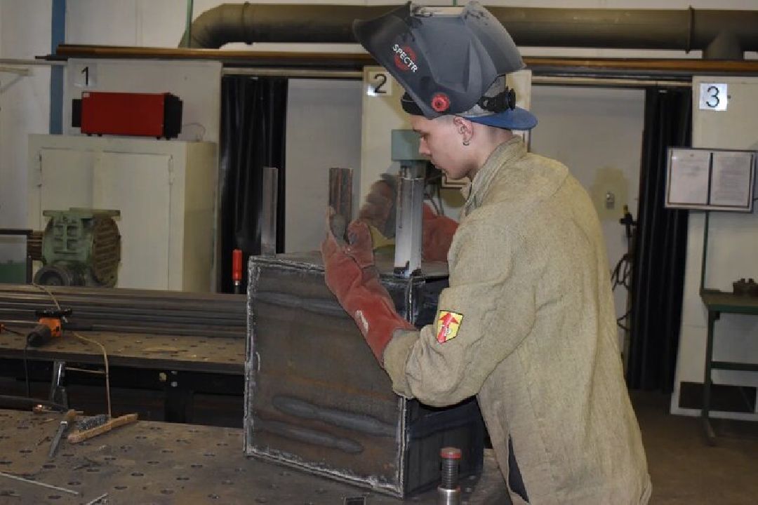 Балашиха, Реутов, Подмосковье, СВО, гуманитарная помощь, печи, депутаты, Тарас Ефимов, студенты, колледжи