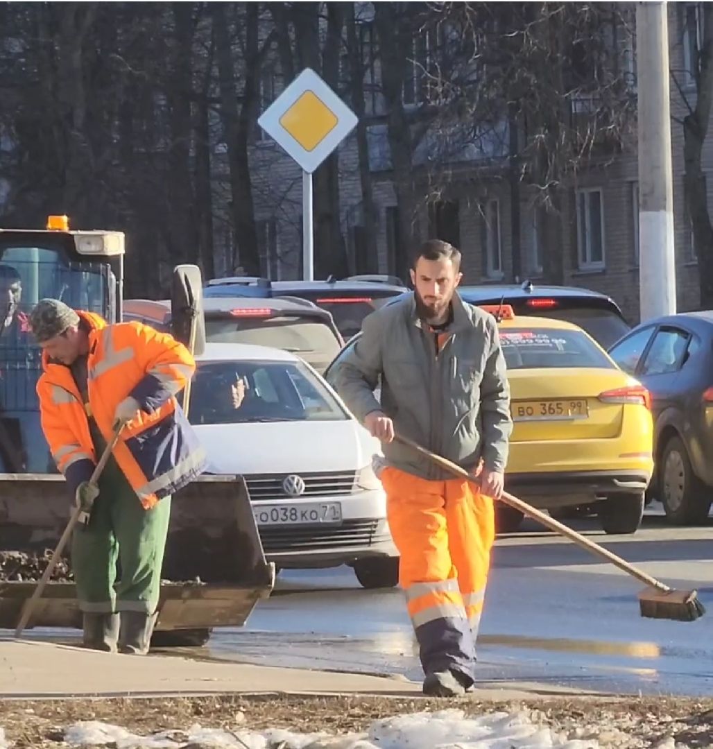 долгопрудный, субботник, Дирижабельная, дорожные службы, остановки,