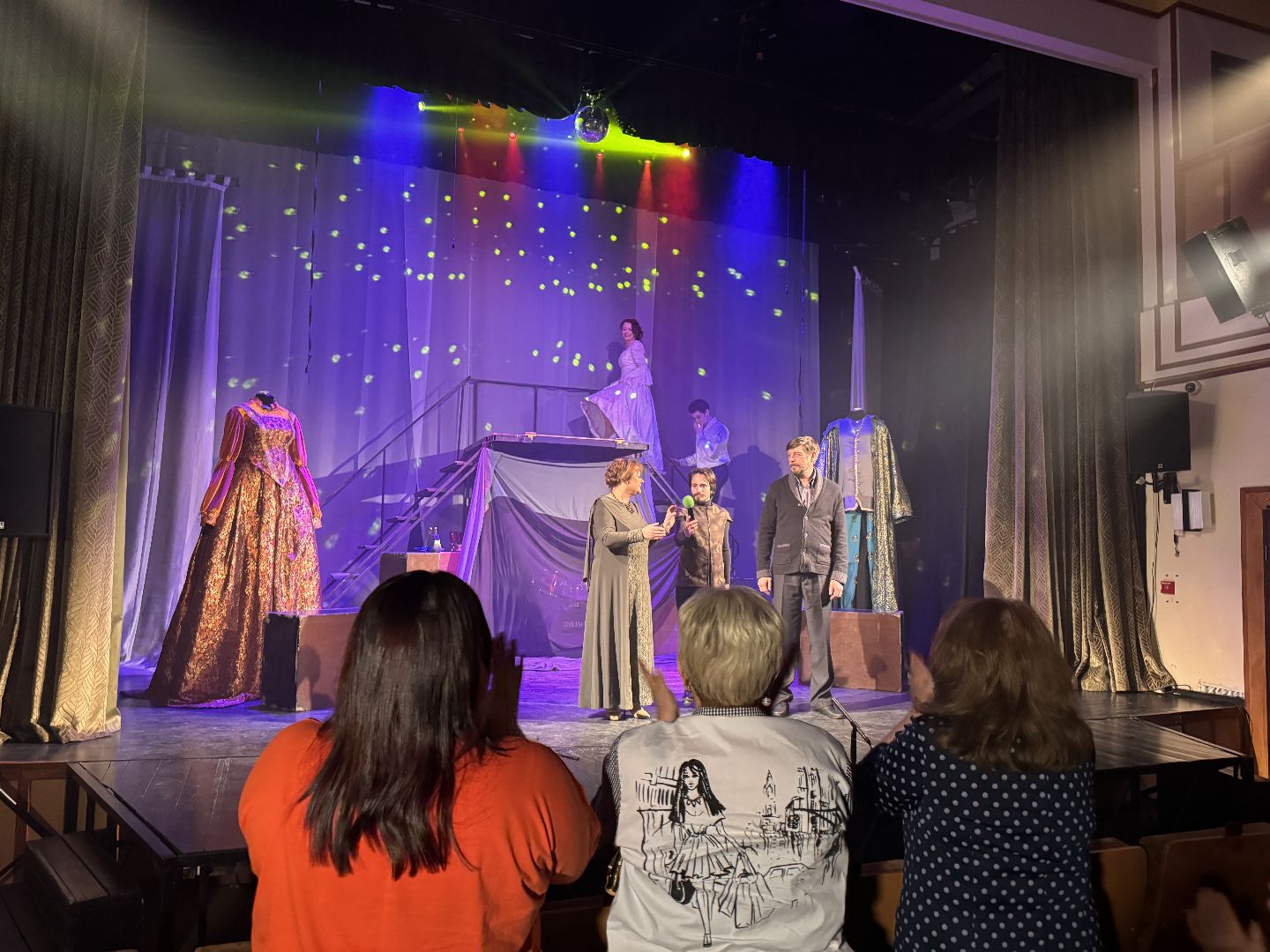 Одинцово, Театр Крылья, Жаворонки,