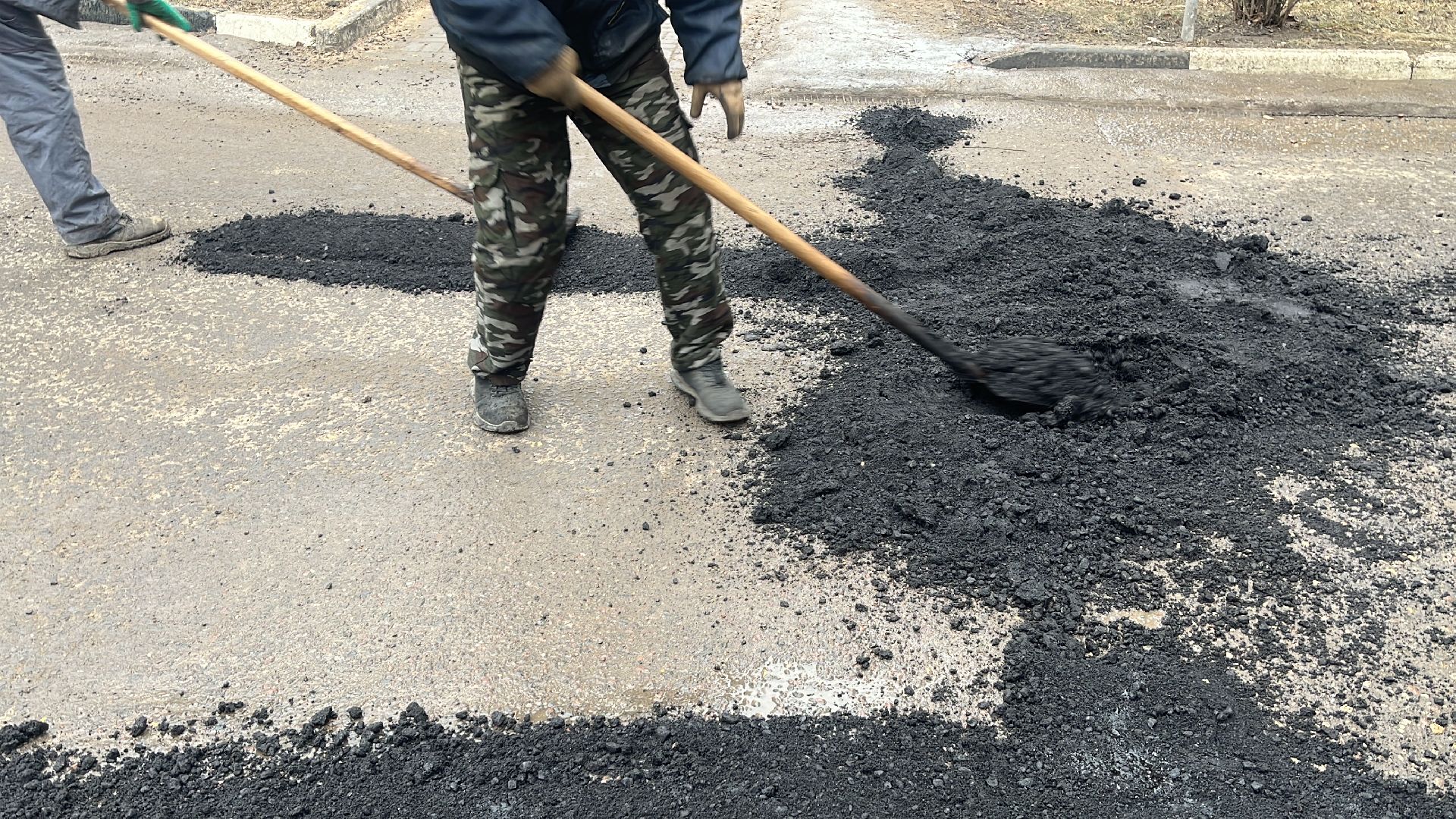 ремонт дорог, ремонт дороги, ямочный ремонт, ямы,