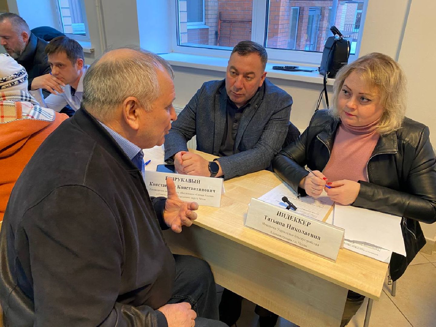 чехов, выездная администрация, жители, автобус, рейс,