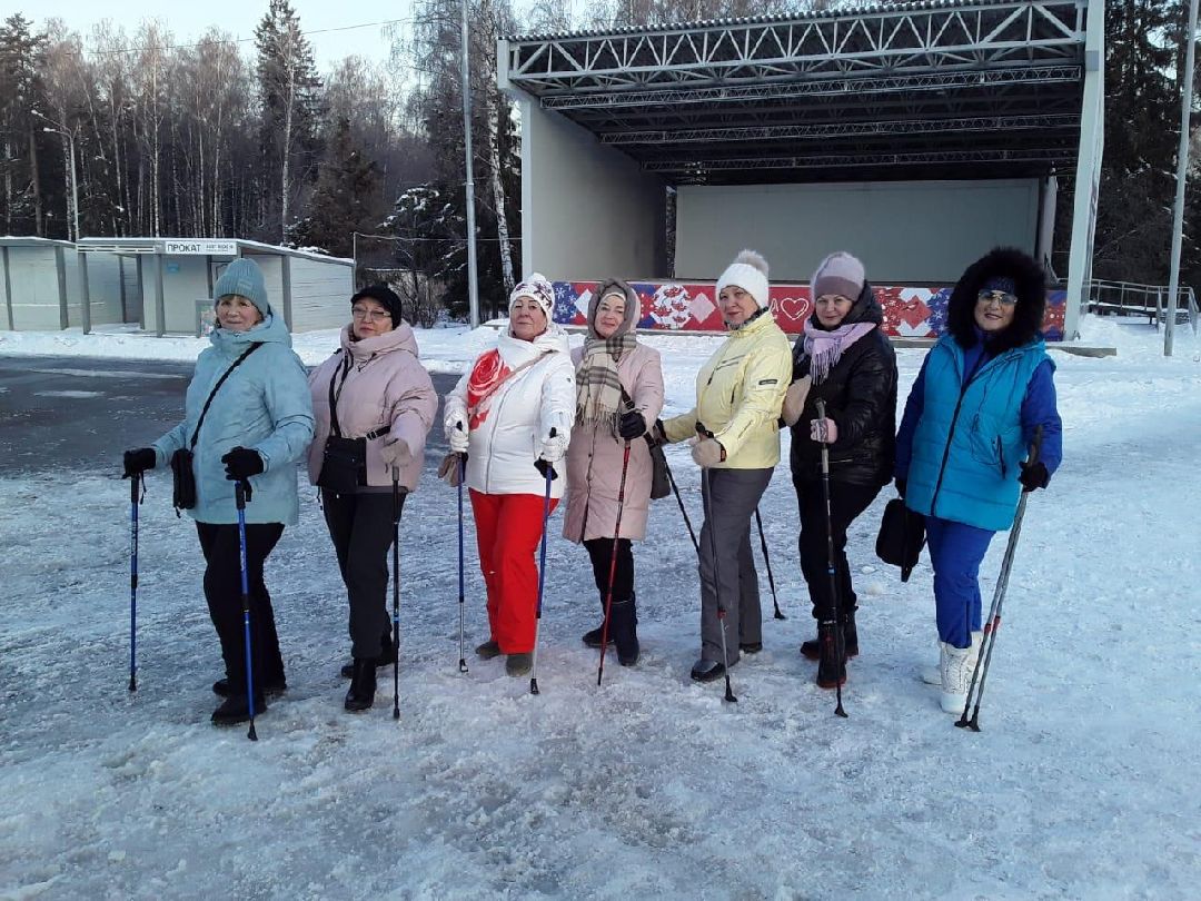 Краснознаменск, общество