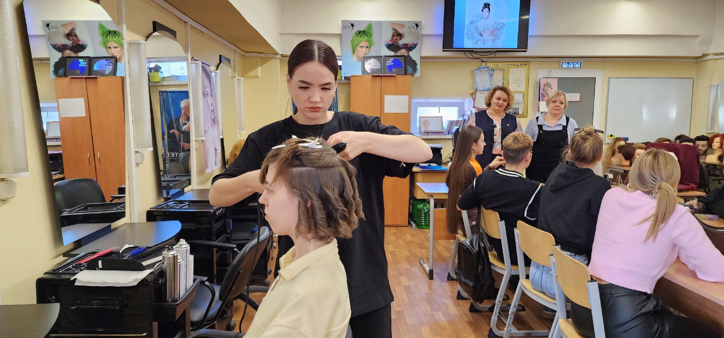 раменское, образование, региональный этап всероссийского чемпионатного движения, профессионалы, студентка раменского колледжа заняла первое место в компетенции парикмахерское искусство,