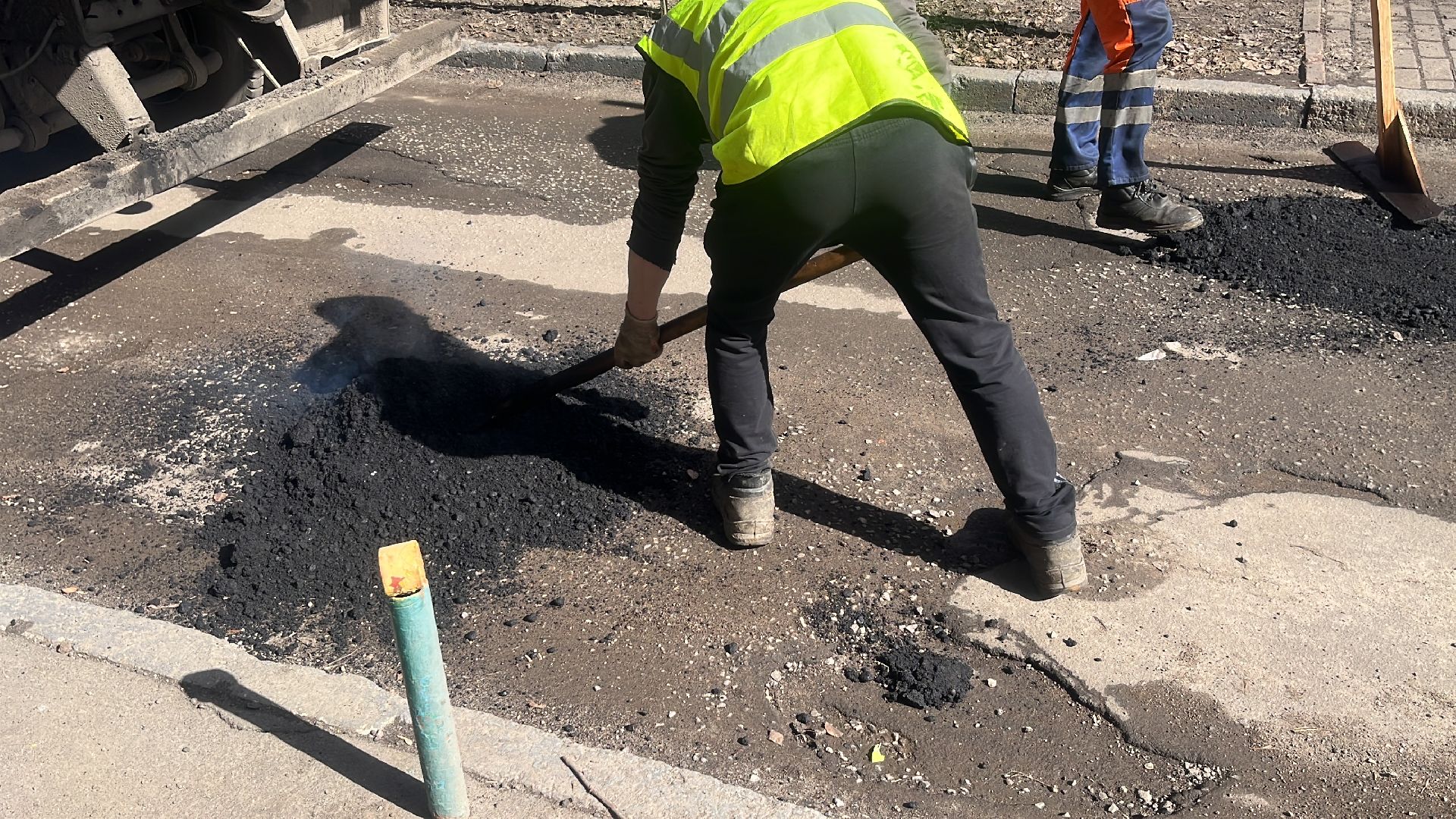 ремонт дорог, ремонт дороги, ямочный ремонт,