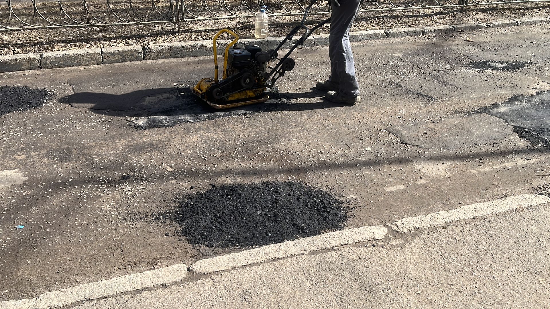 ремонт дорог, ремонт дороги, ямочный ремонт,