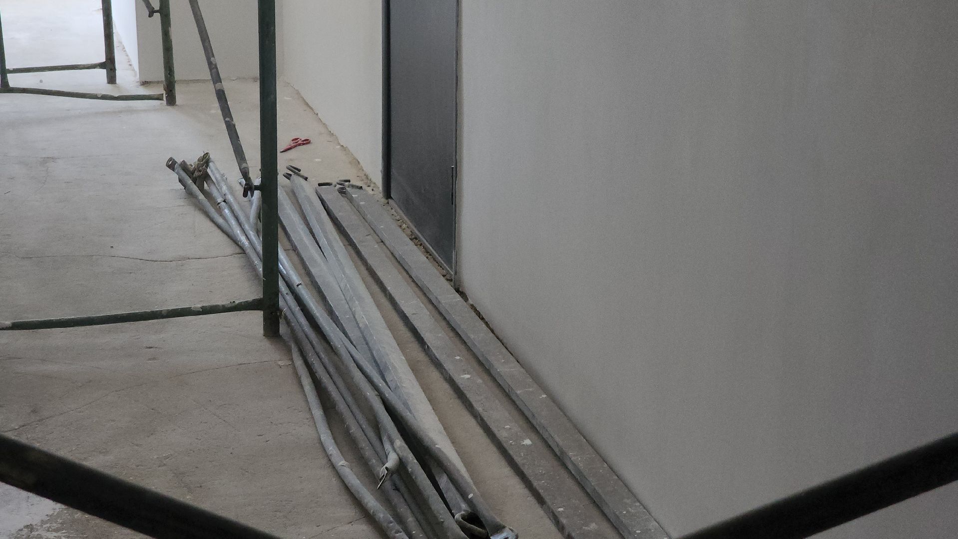 егорьевск, цвр, ремонт, лестница, коридор, перила, побелка,