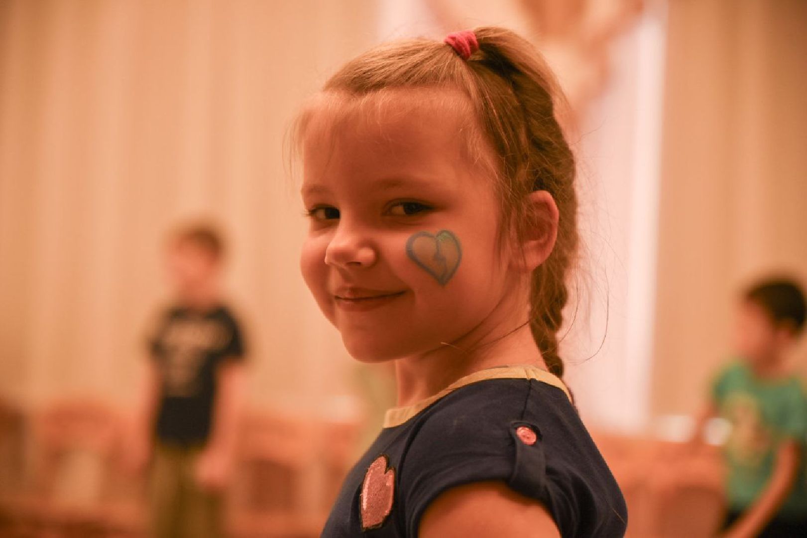 Бронницы, Всемирный день аутизма, Акция зажги синим, Детский сад Конфетти-Совхоз,